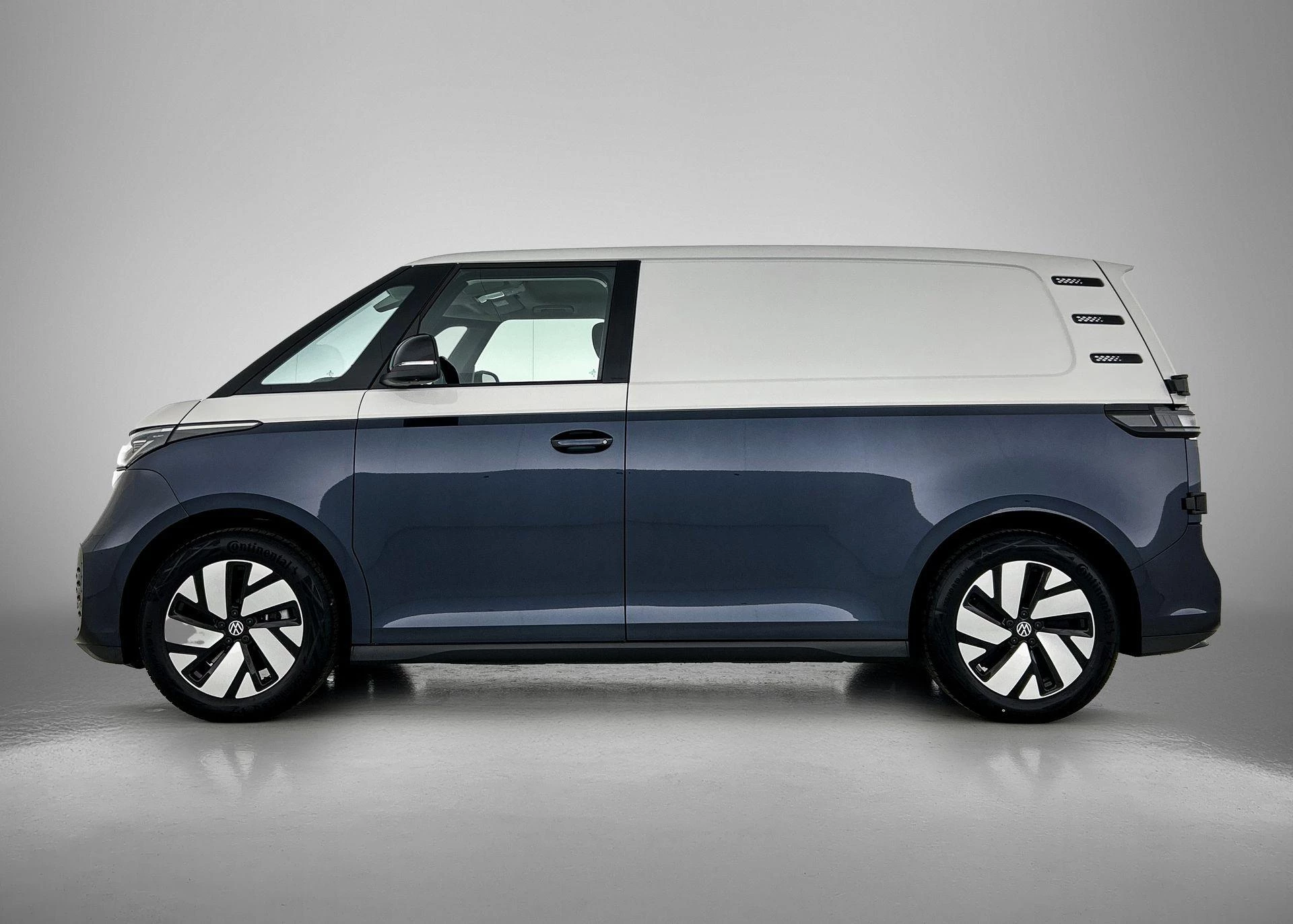 Volkswagen-ID. Buzz Cargo-image-1