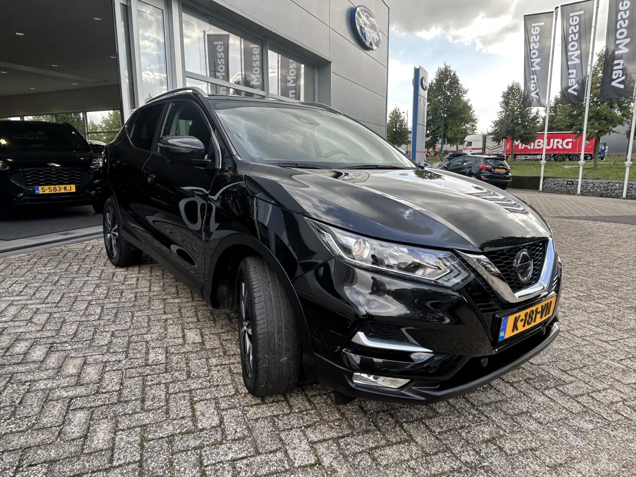 Nissan-QASHQAI-image-6