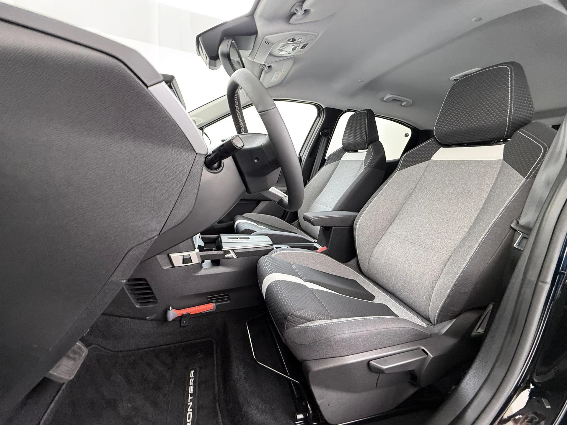 Opel-Frontera-image-25