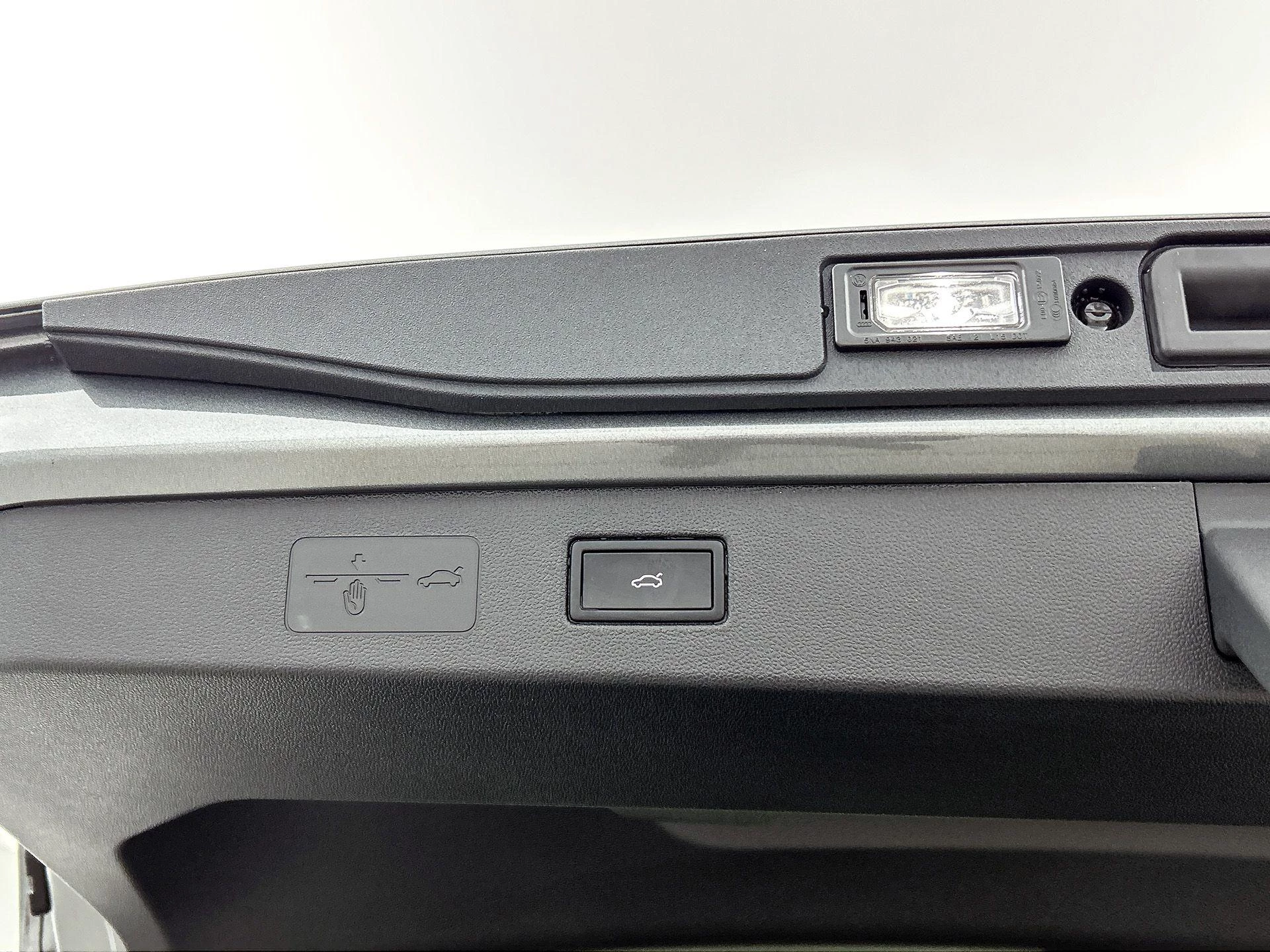 Volkswagen T-Roc 1.5 eTsi Style First Edition 116 PK Automaat