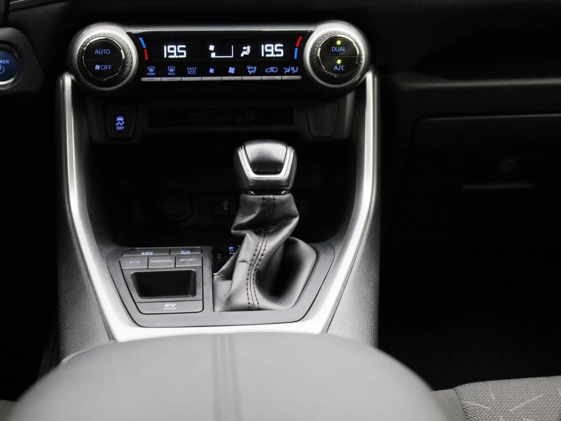 Toyota RAV4 2.5 PHEV Dynamic Plus e-CVT AWD-i