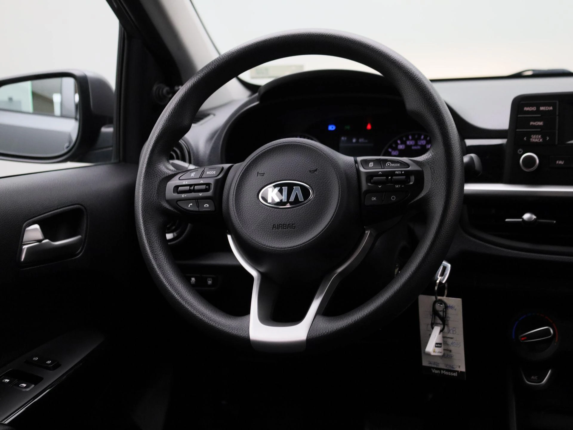 Kia-Picanto-image-9