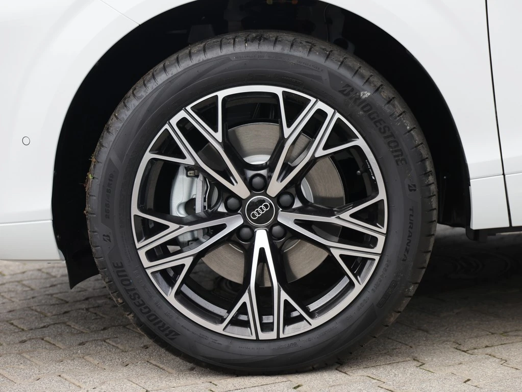 Audi-Q3-image-4
