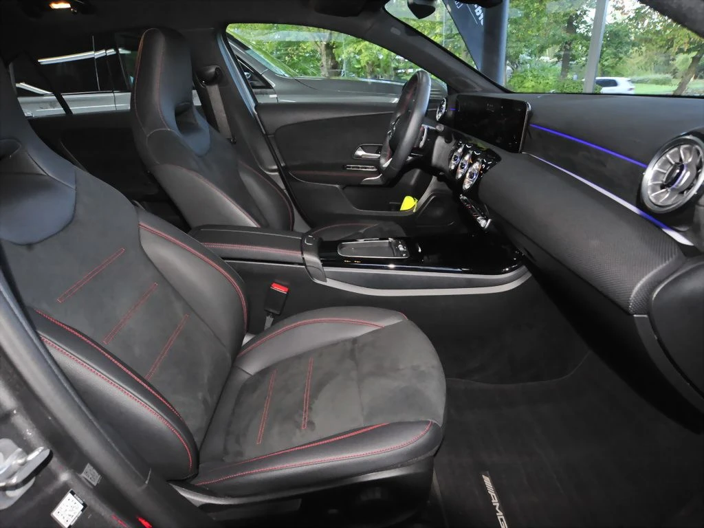 Mercedes-Benz-A-Klasse 200-image-12