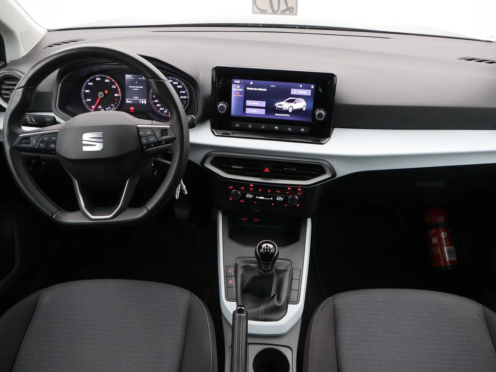 SEAT-Arona-image-9