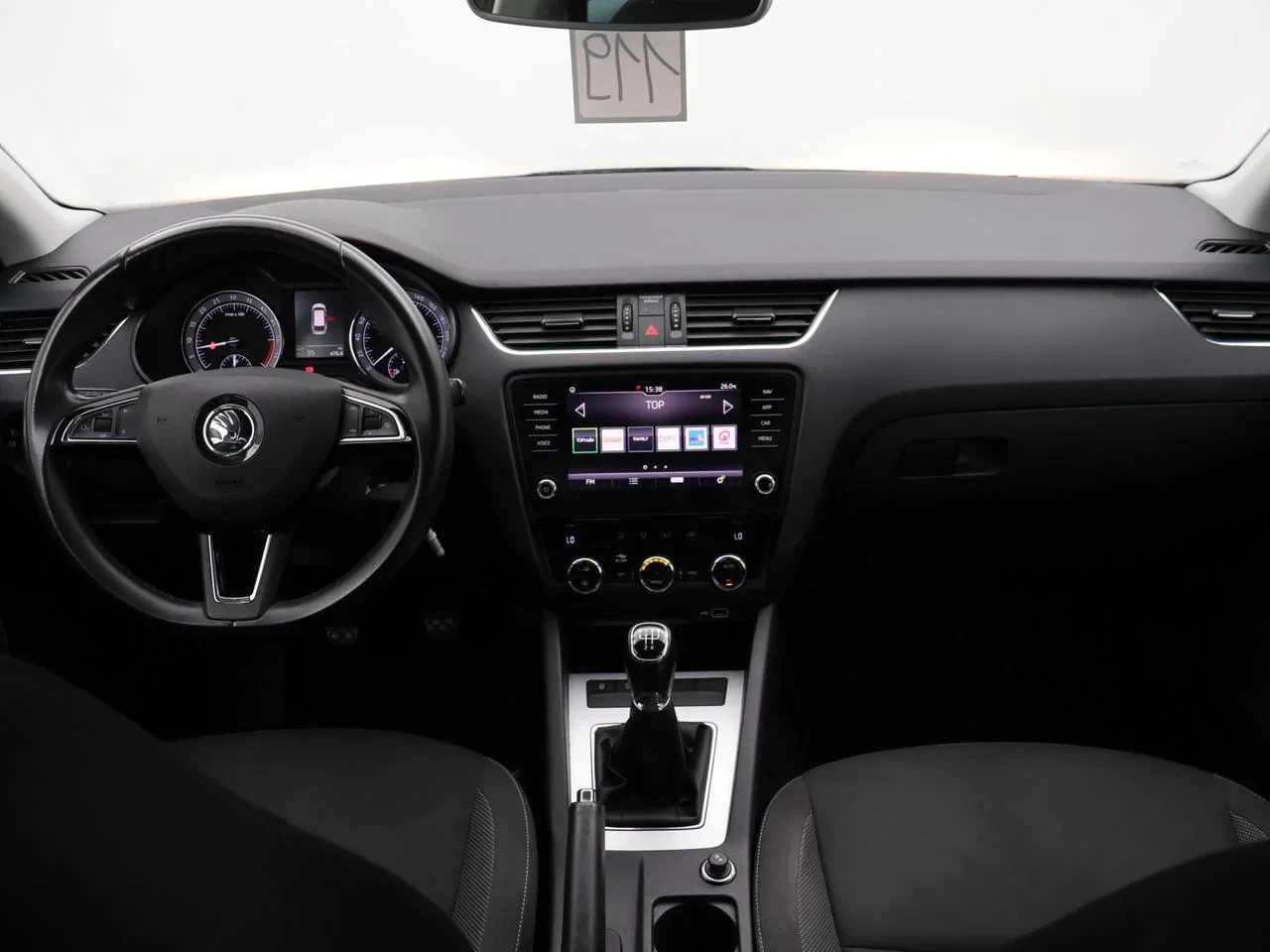 Škoda Octavia Combi 1.6TDI NAVI*TREKHAAK*AUTOCLIMA*TOUCHSCREEN