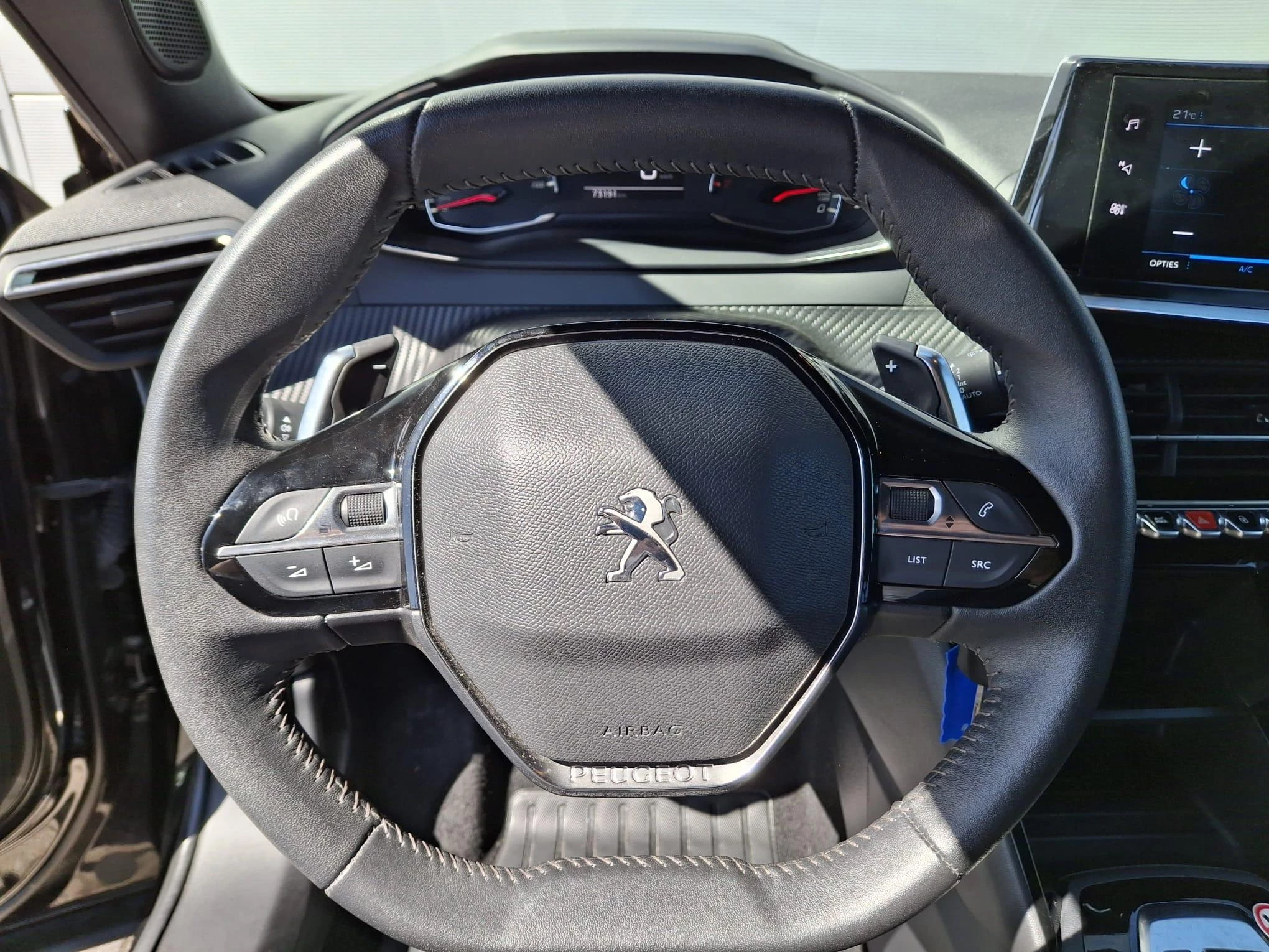 Peugeot-2008-image-10