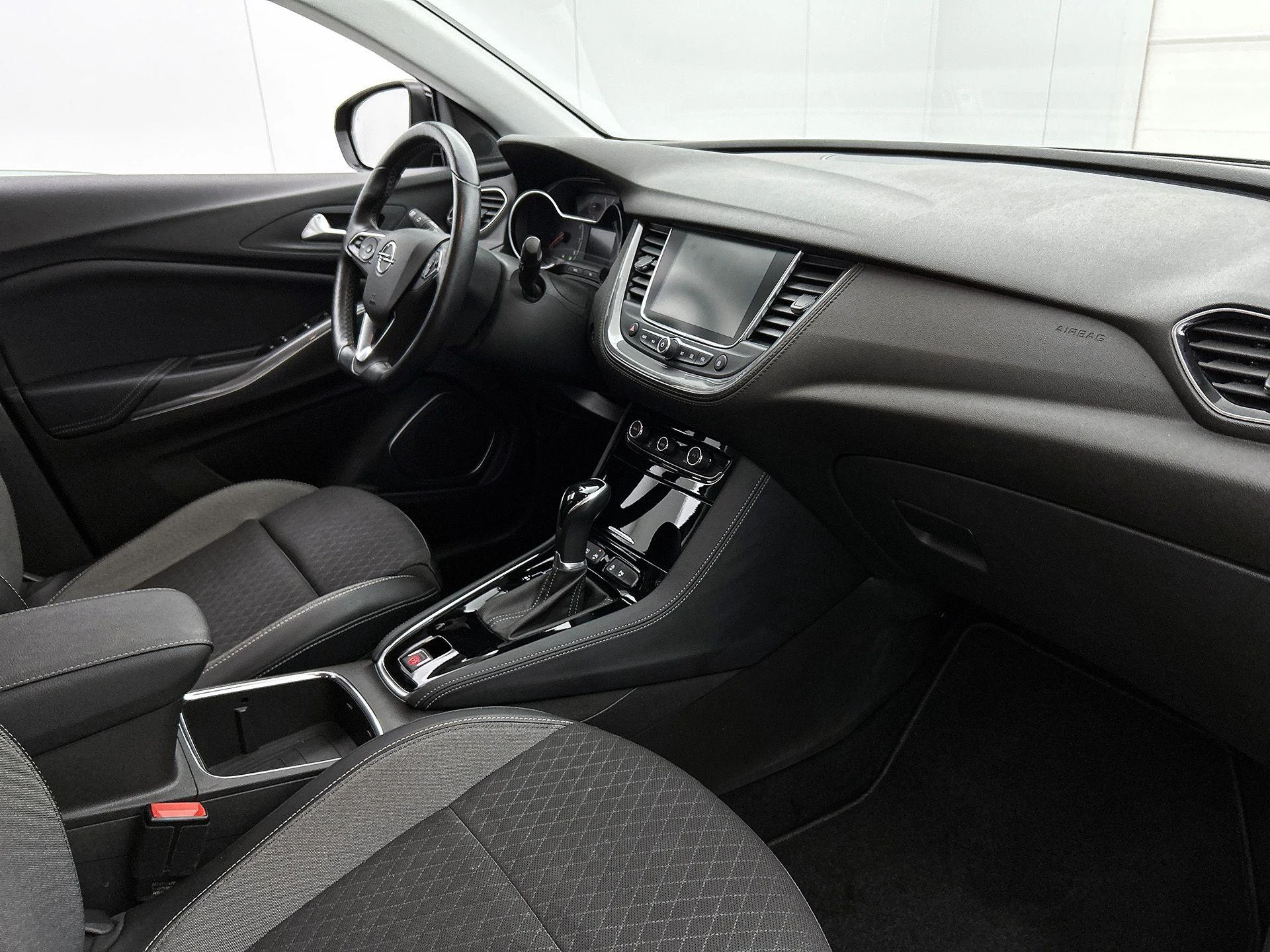 Opel-Grandland X-image-21