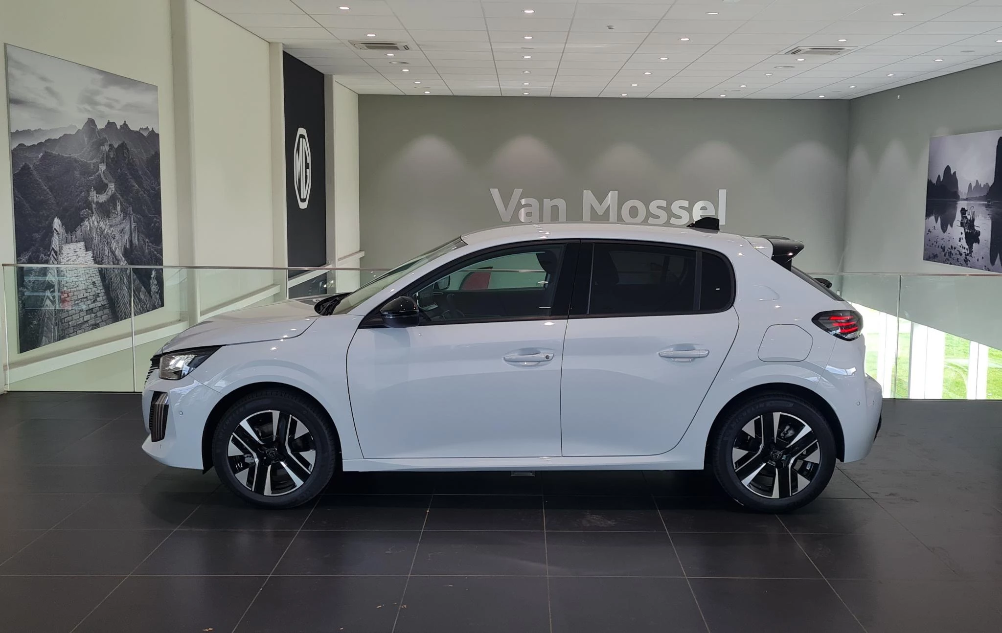 Peugeot 208 1.2 Hybrid 110 e-DCS6 Allure