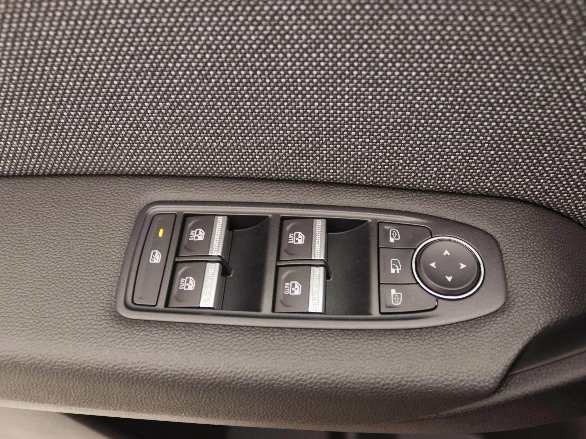 Renault Captur 1.8 E-Tech full hybrid 160 Techno