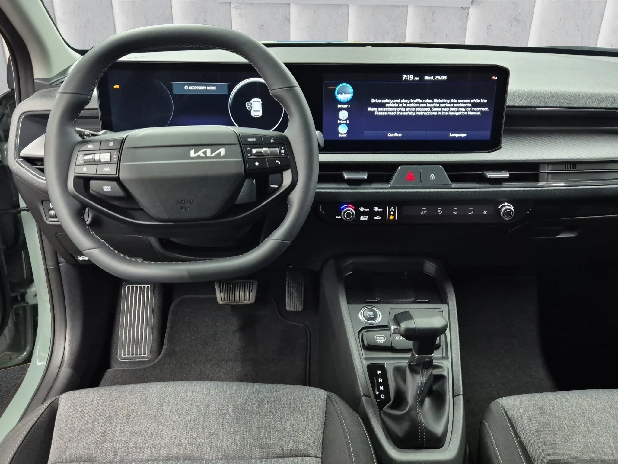 Kia Stonic Spirit 115 PS 48V DCT7 ACC LED RFK PDC SHZ