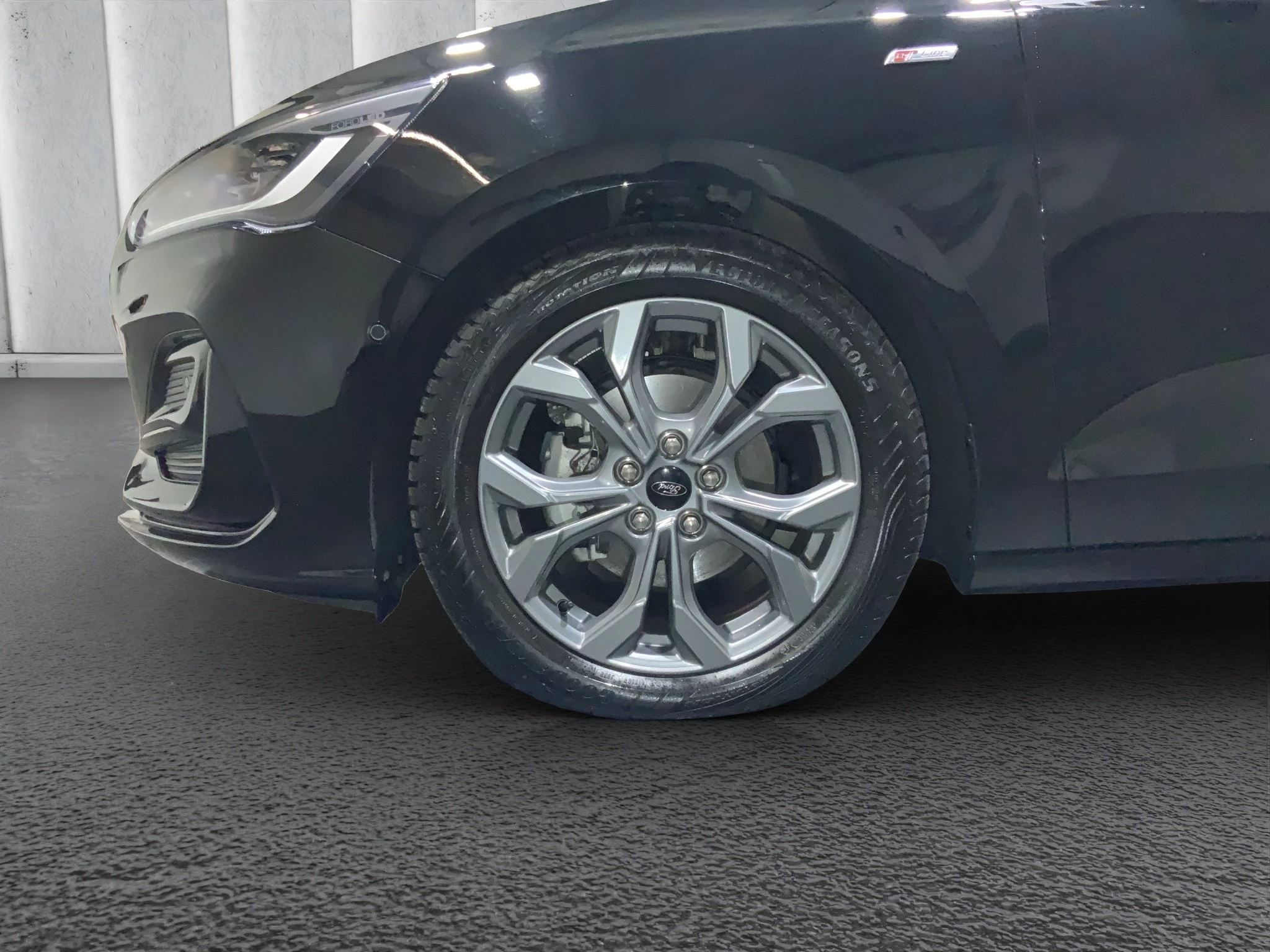 Ford Focus ST-Line X Turnier Aut.*AHK*ACC*HUD*KAM*NAVI*WINTER-PKT.