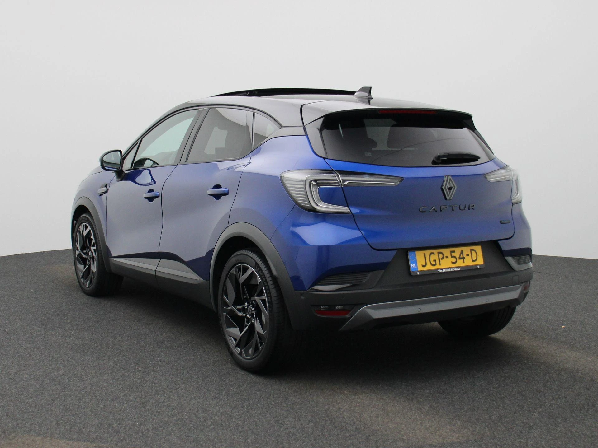 Renault-Captur-image-1