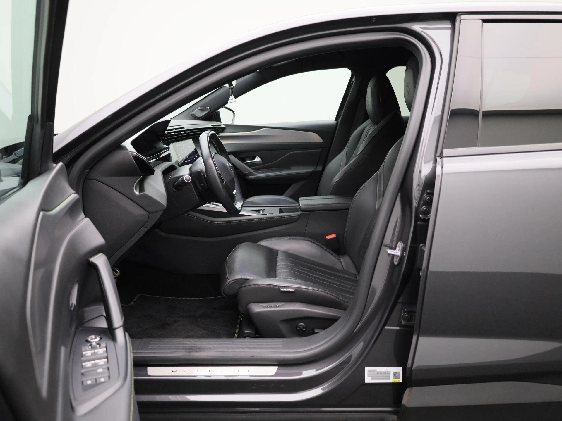 Peugeot-408-image-8
