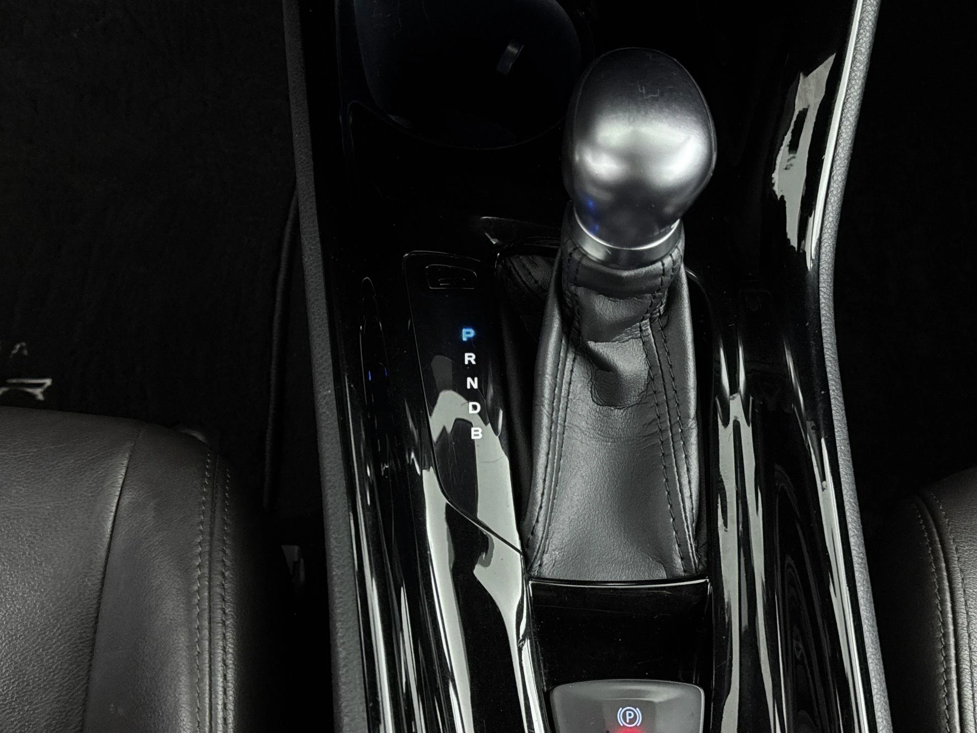 Toyota-C-HR-image-20