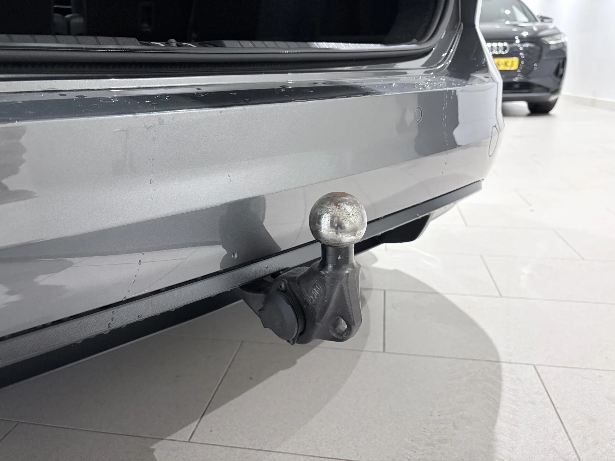 Volkswagen-Touran-image-6
