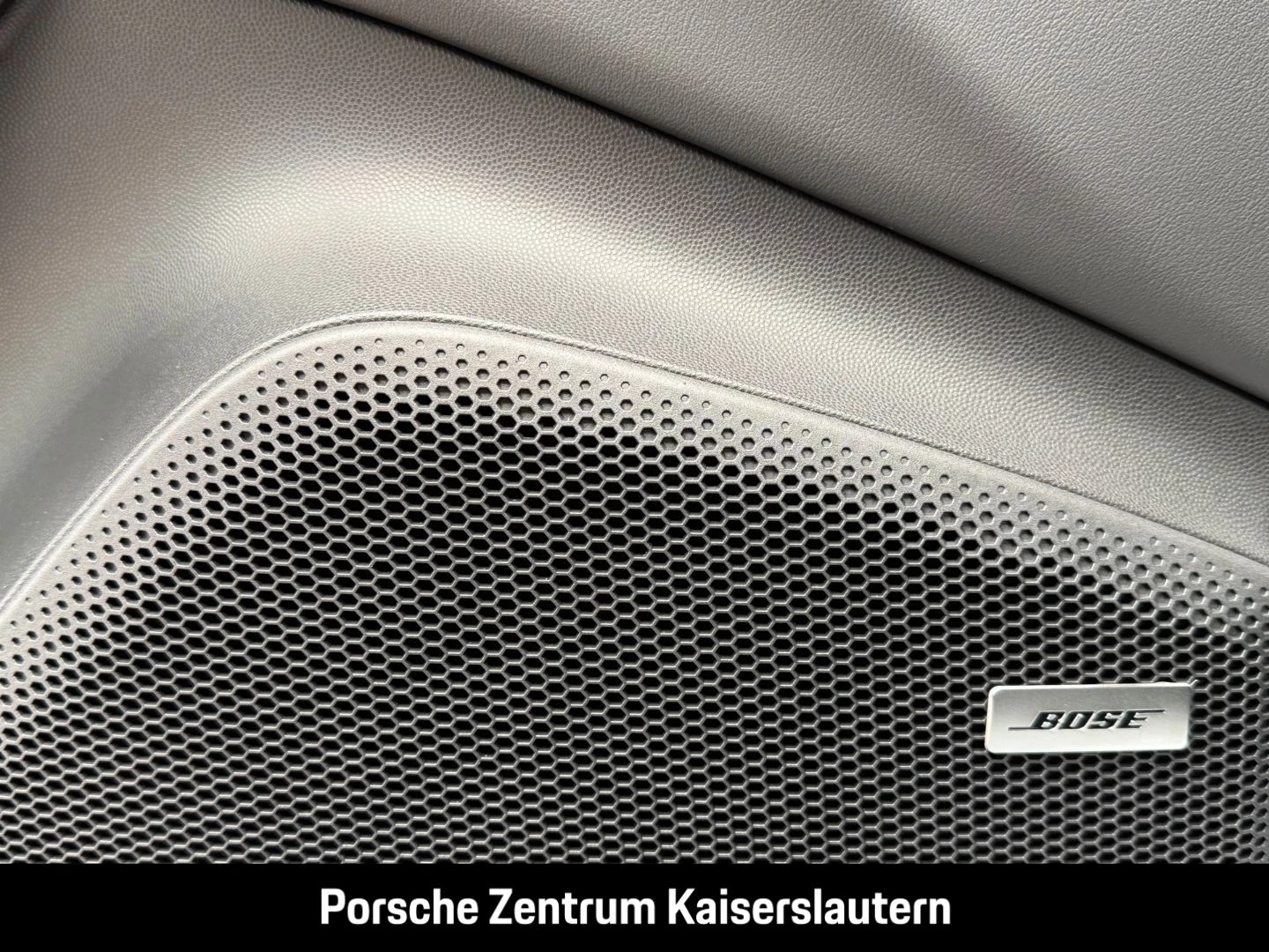 Porsche Macan HA-Lenkung Surround-View BOSE 20-Zoll -