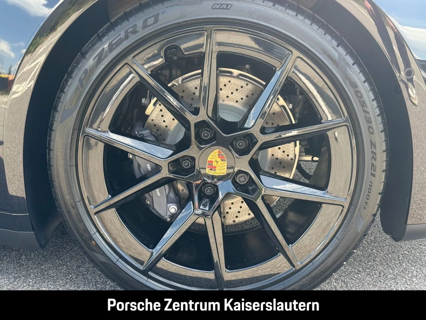 Porsche 911 992 Carrera Cabrio Liftsystem-VA Sportabgas carrera