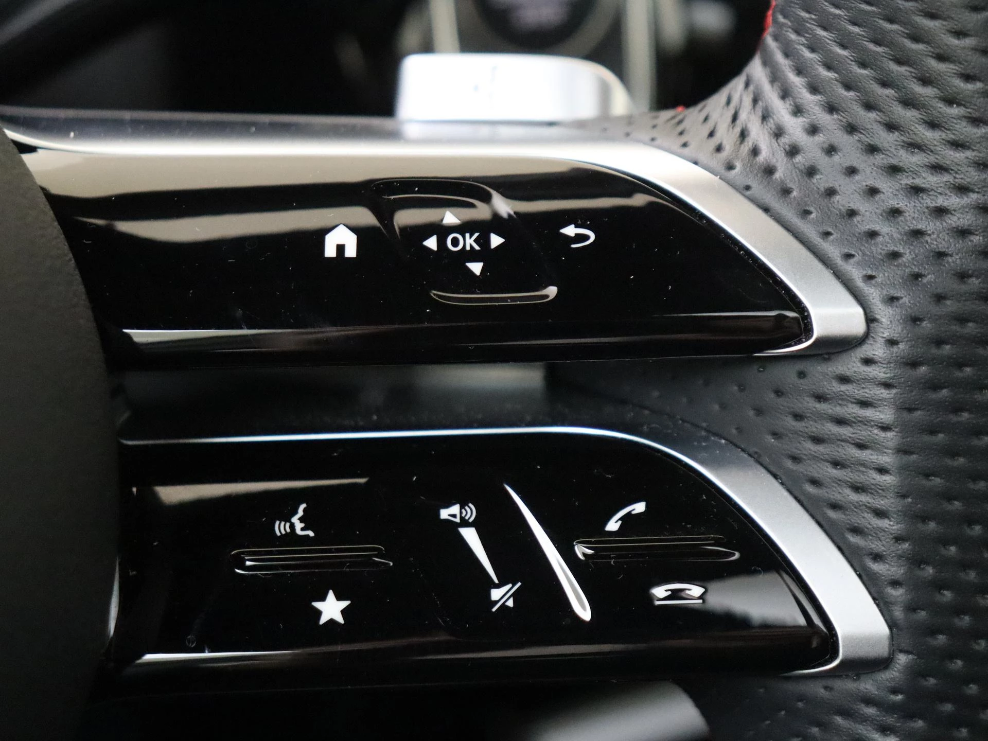 Mercedes-Benz-A-Klasse-image-16