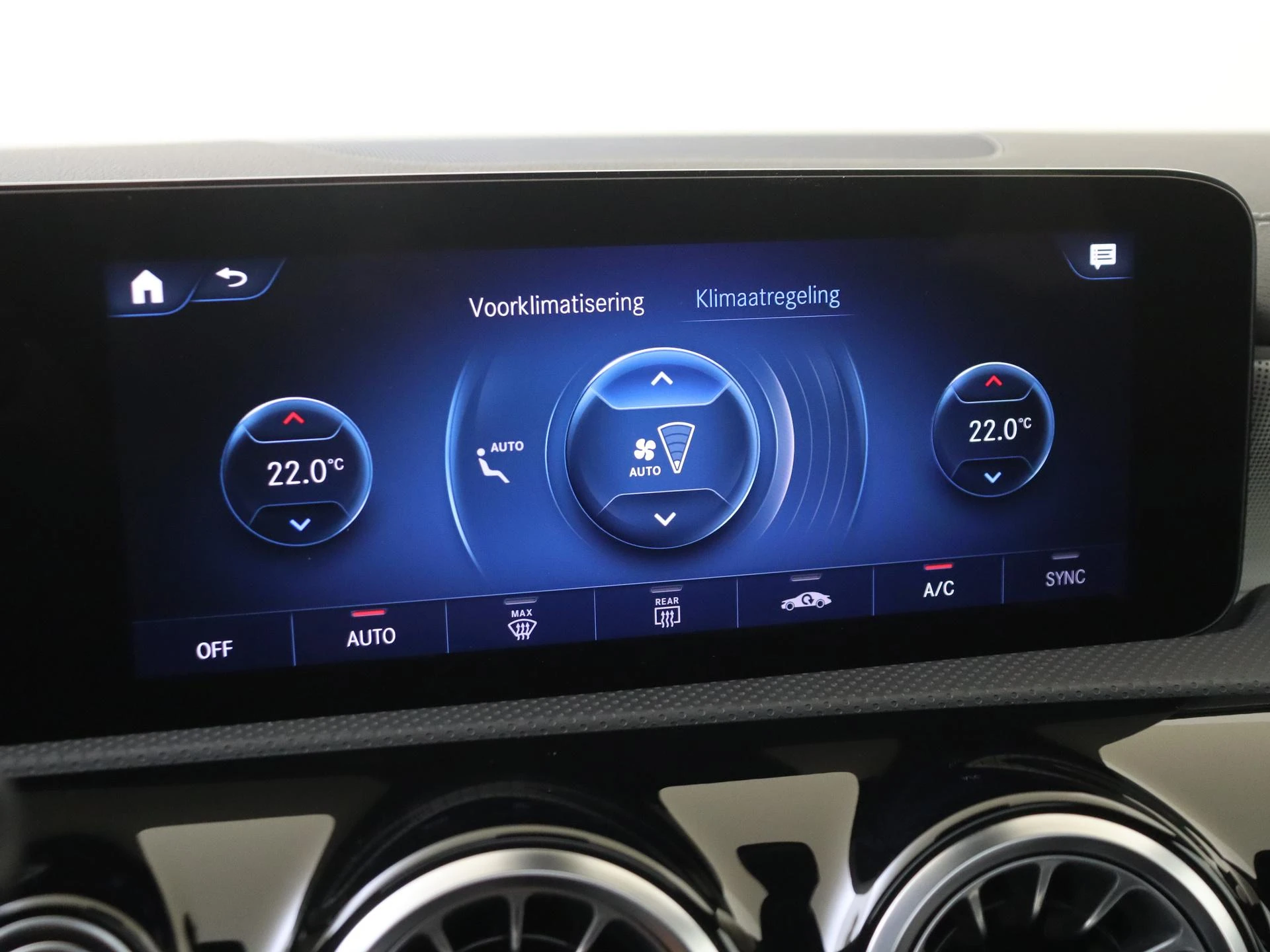 Mercedes-Benz-A-Klasse-image-22