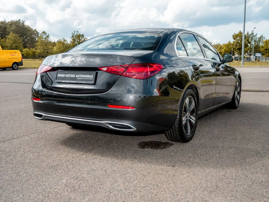 Mercedes-Benz-C-Klasse 200 d-image-5