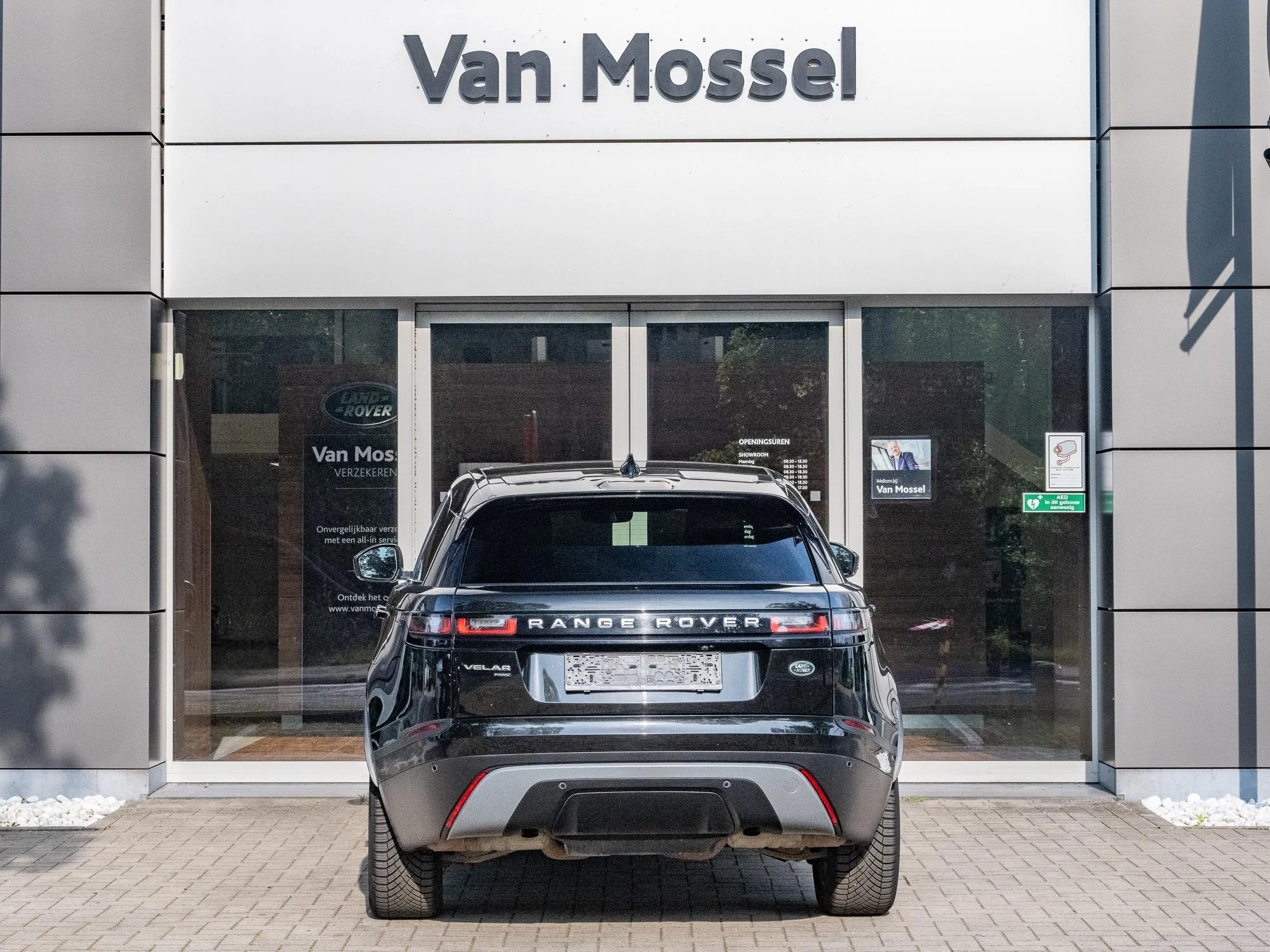 Land Rover Range Rover Velar P400e SE AWD Auto. 23MY