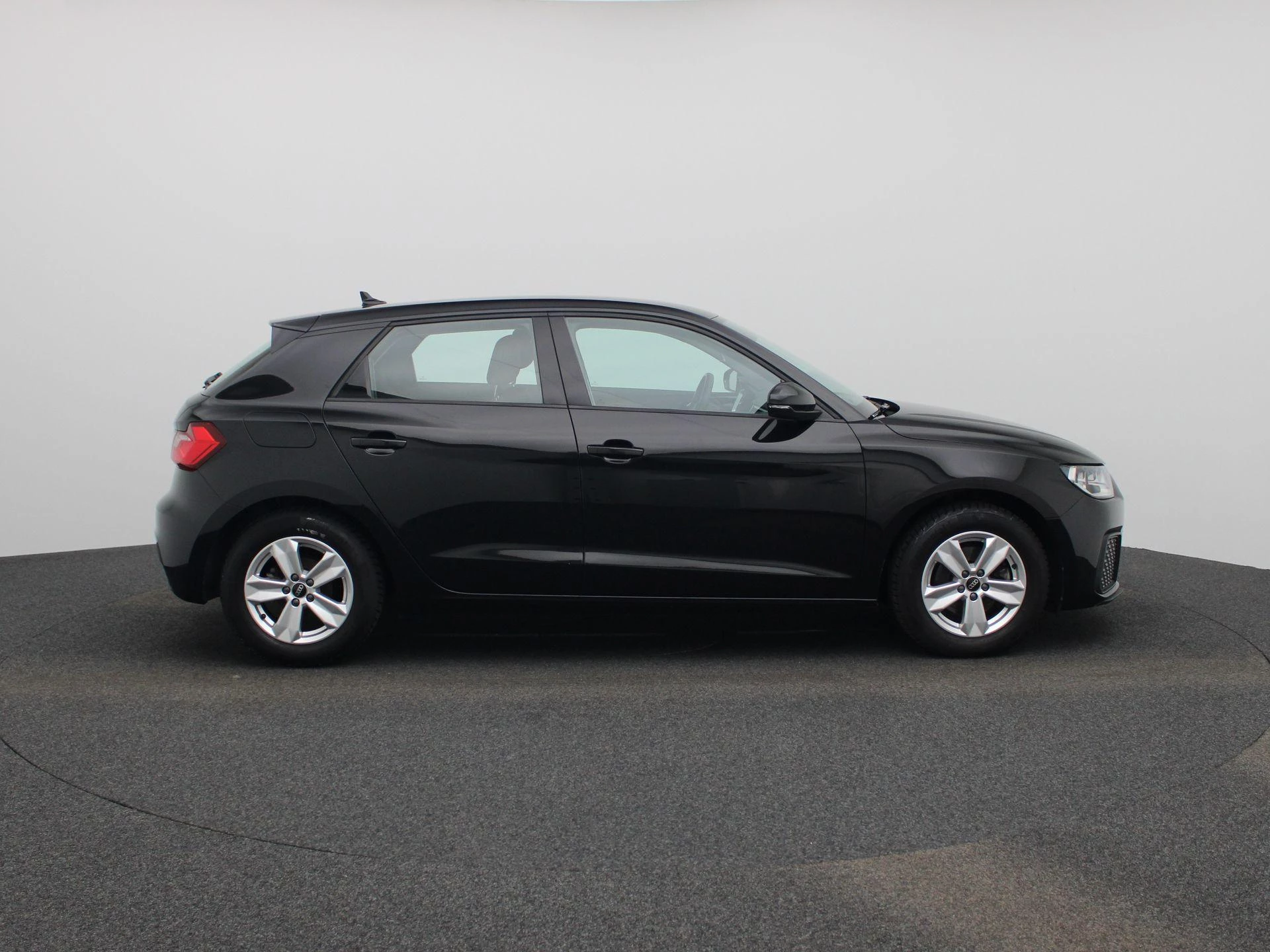 Audi-A1 Sportback-image-5