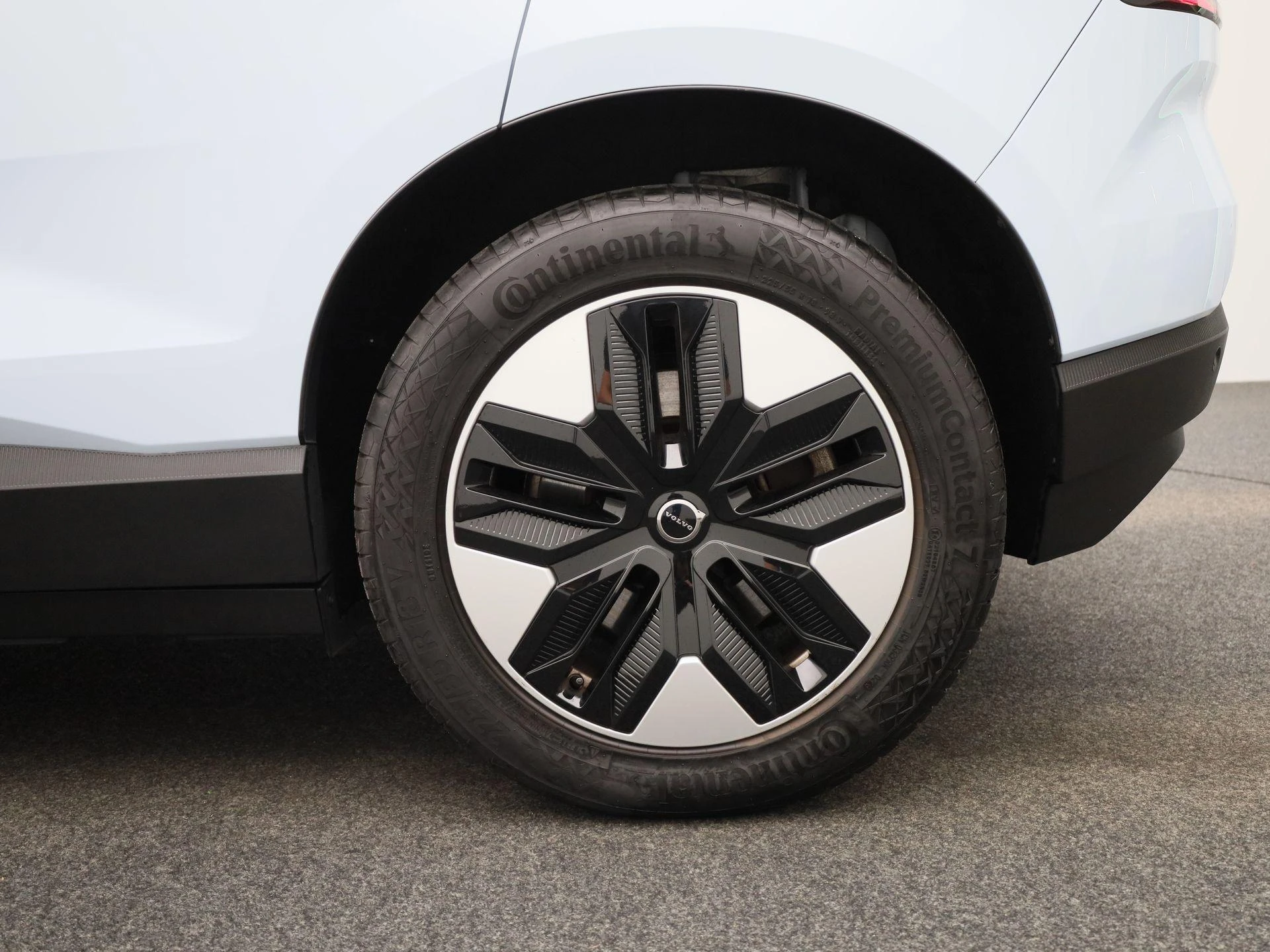 Volvo-EX30-image-11