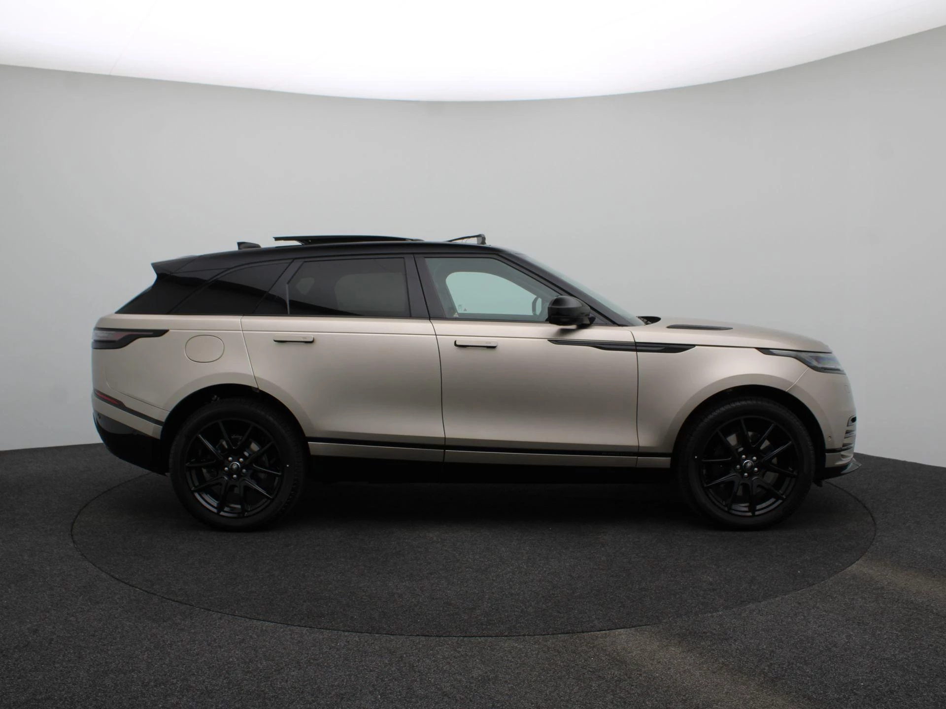 Land Rover Range Rover Velar 2.0 P400e AWD Belgravia Edition Satin PHEV
