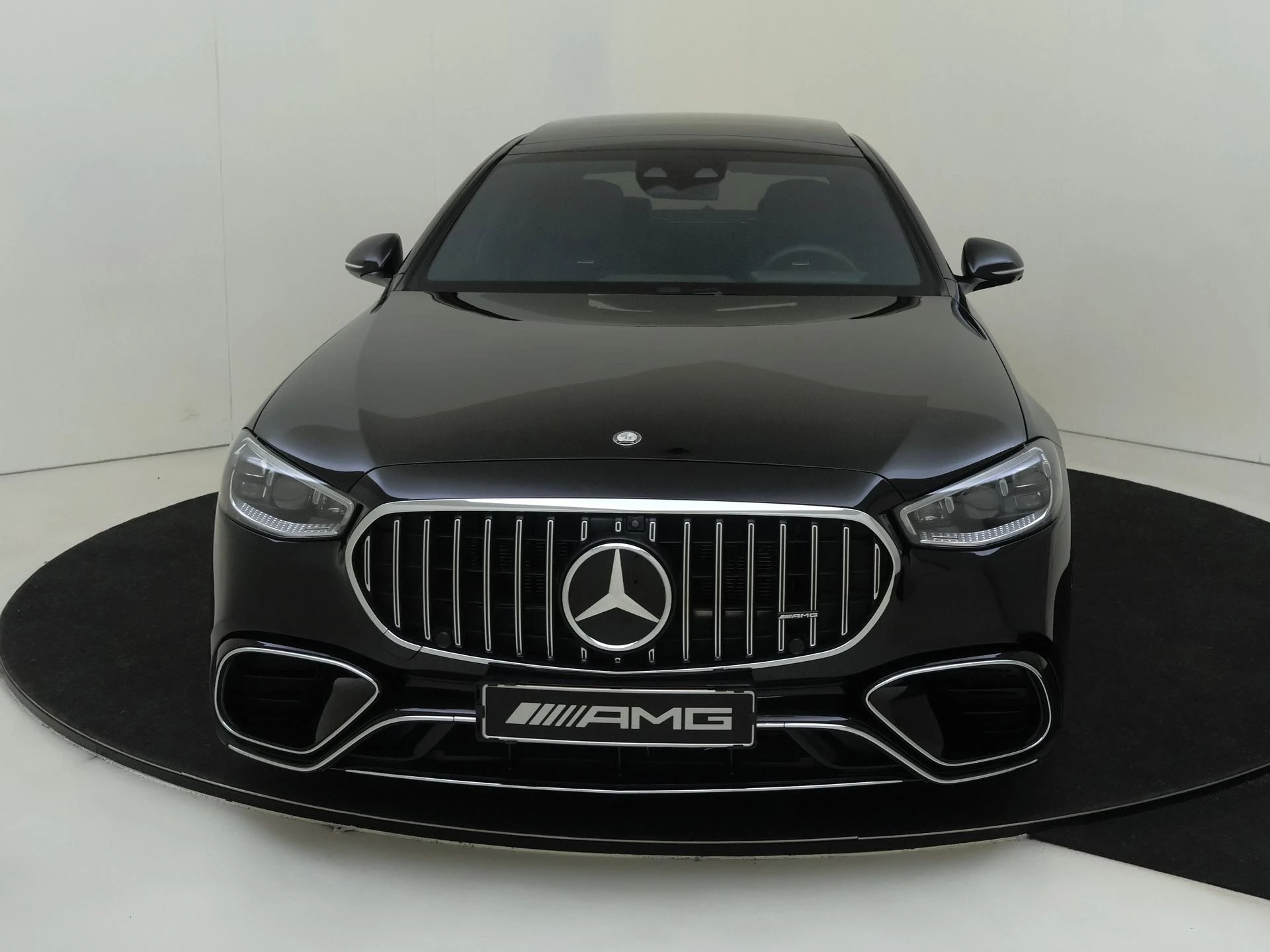 Mercedes-Benz-S-Klasse-image-1