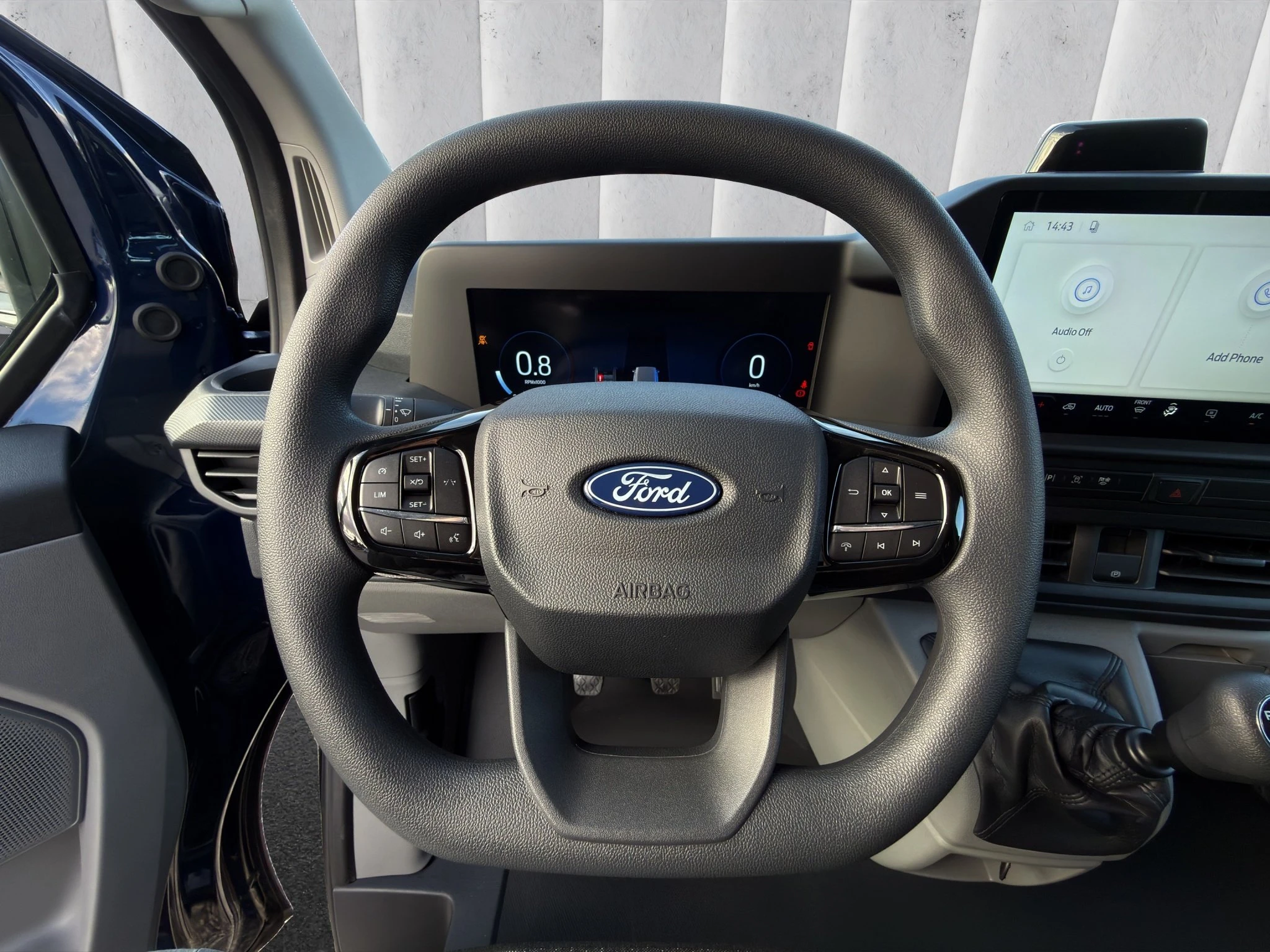 Ford-Transit Custom-image-12