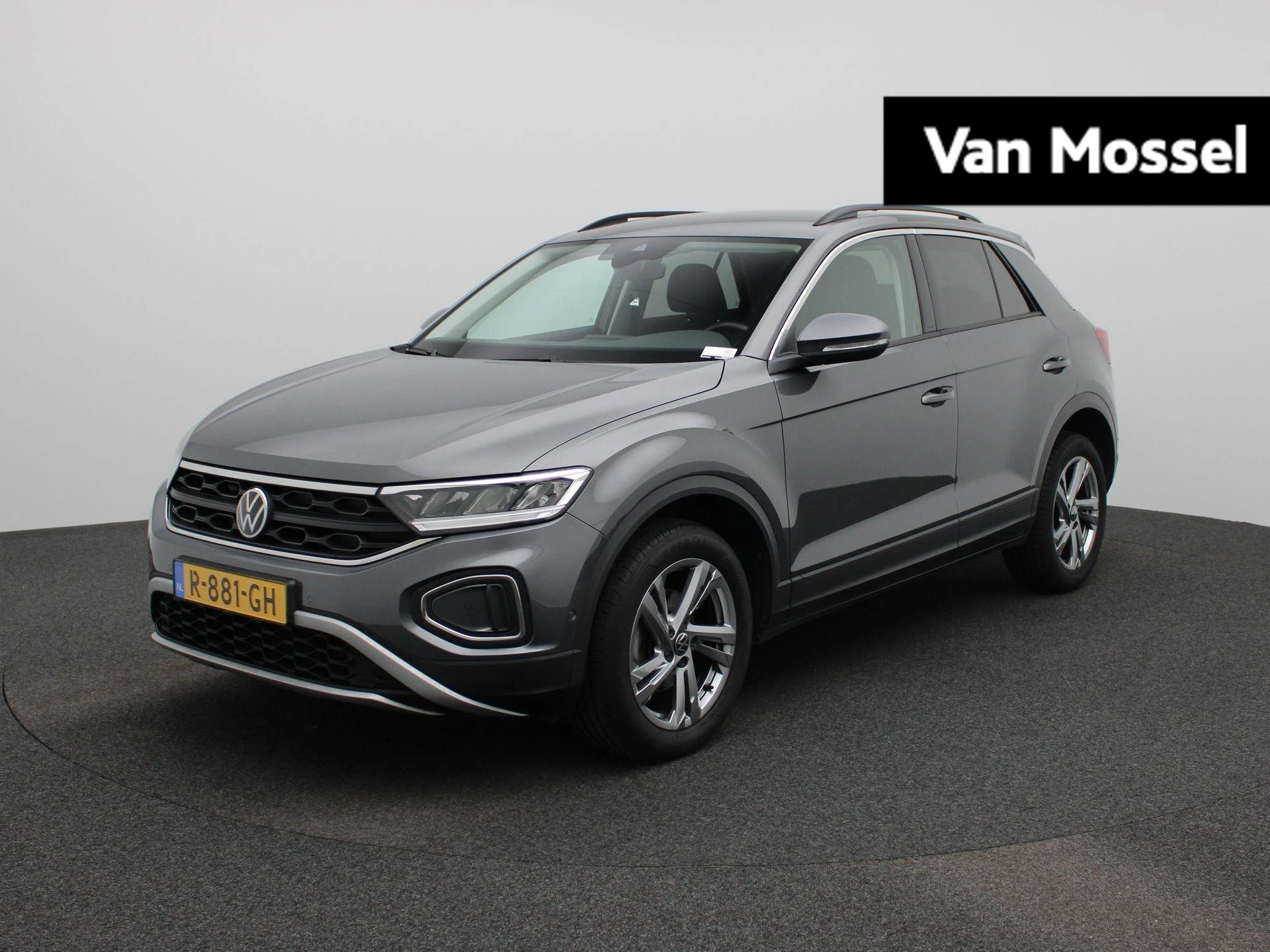 Volkswagen-T-Roc-image-0