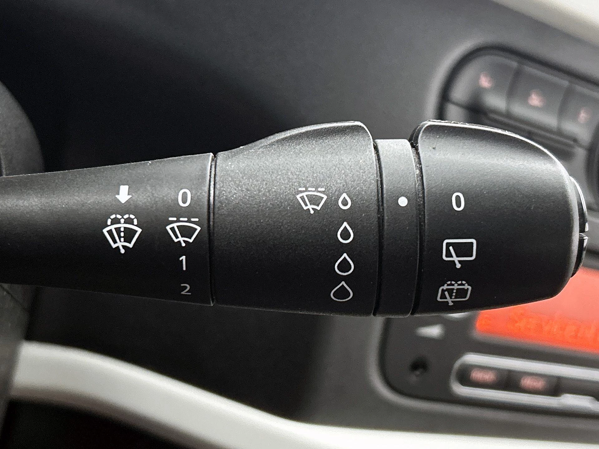 Renault-Twingo-image-8