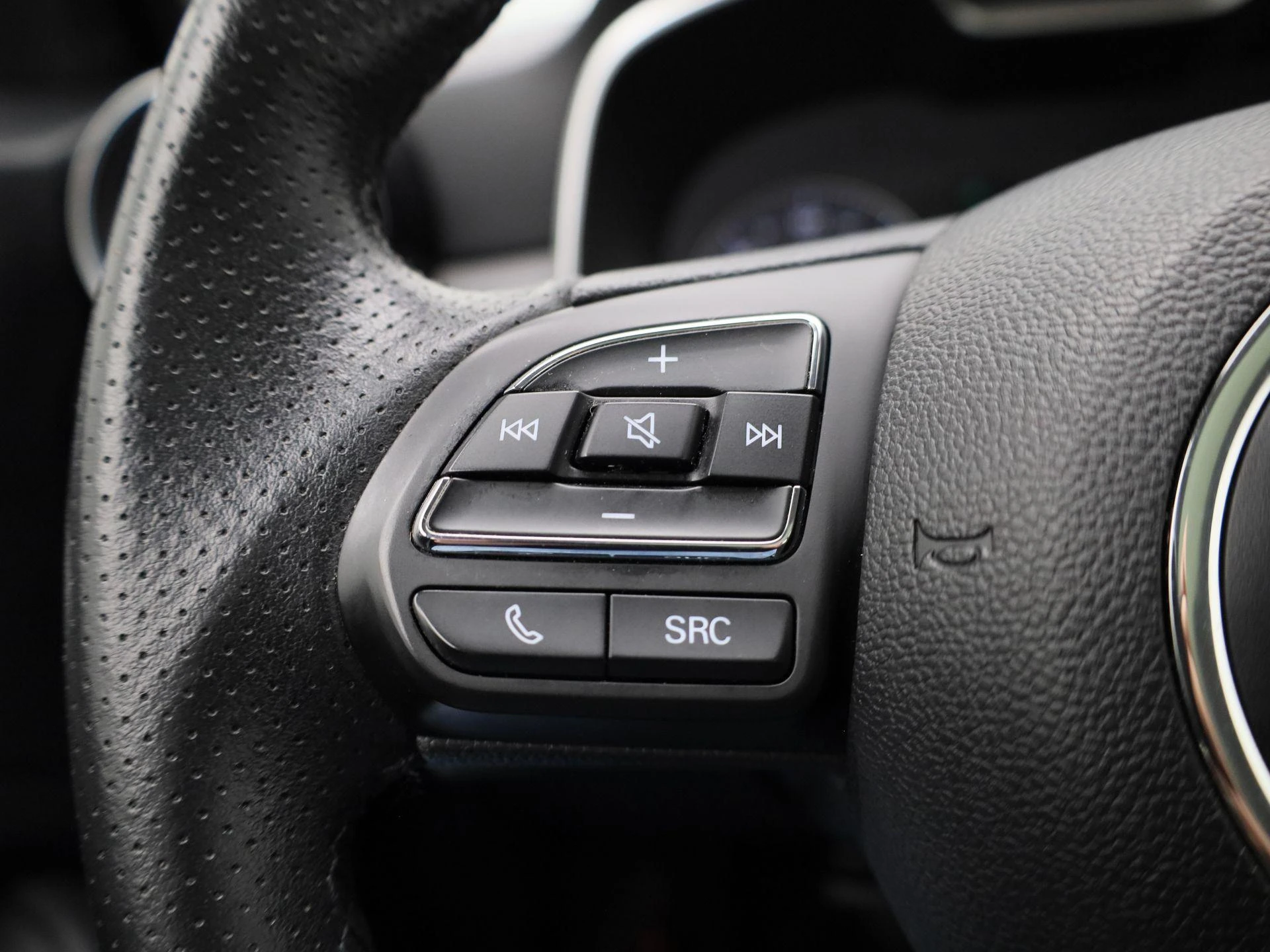 MG-ZS EV-image-20