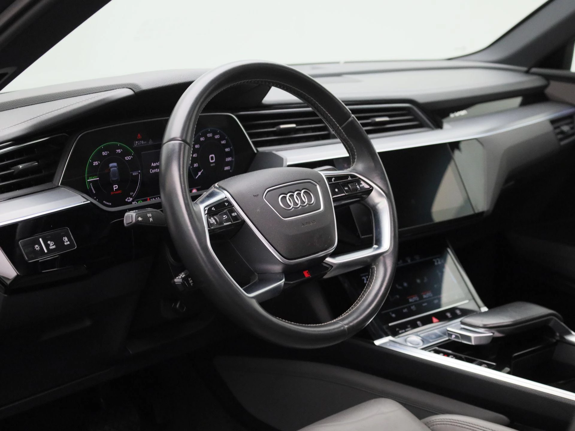 Audi-e-tron-image-35