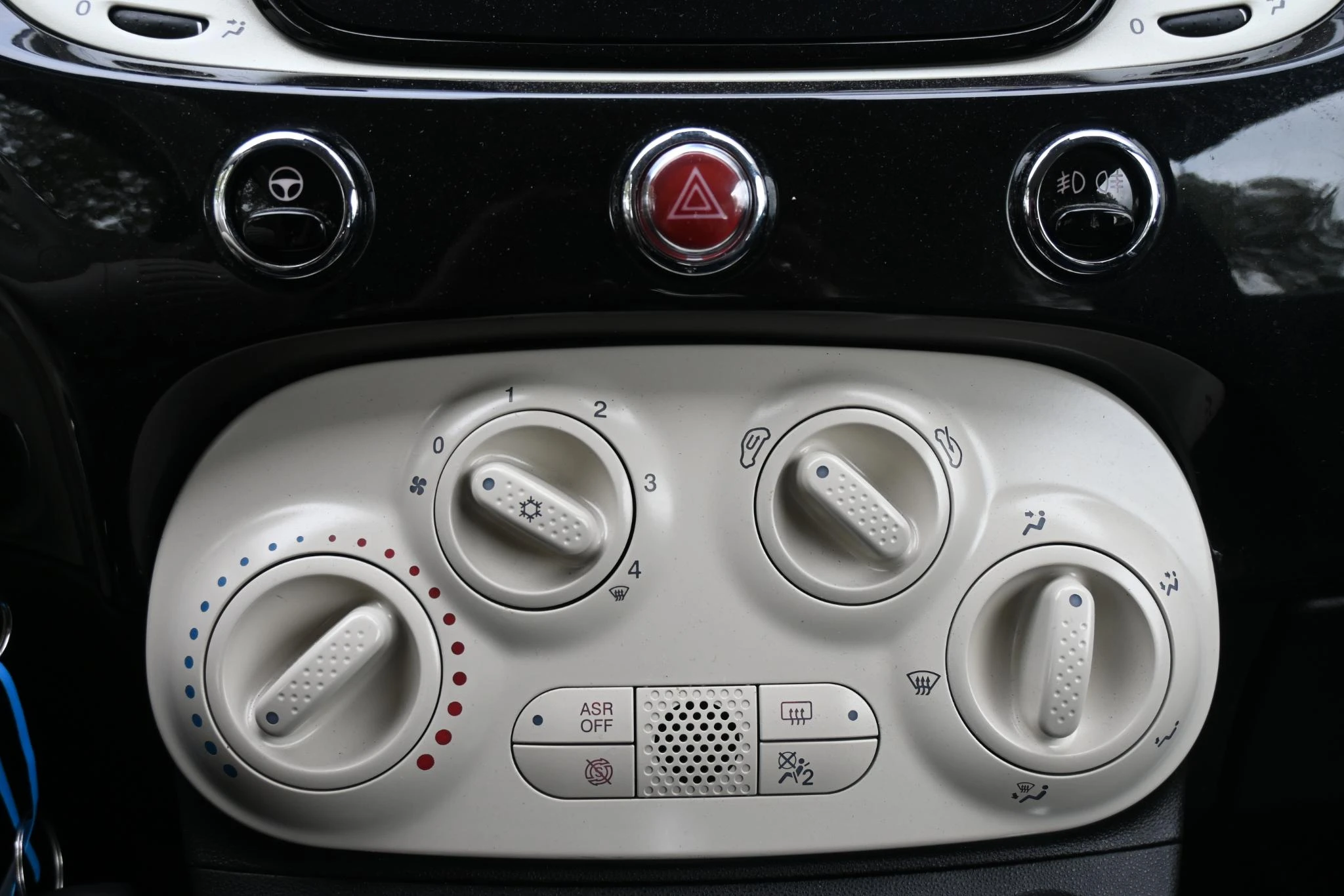 Fiat-500C-image-16