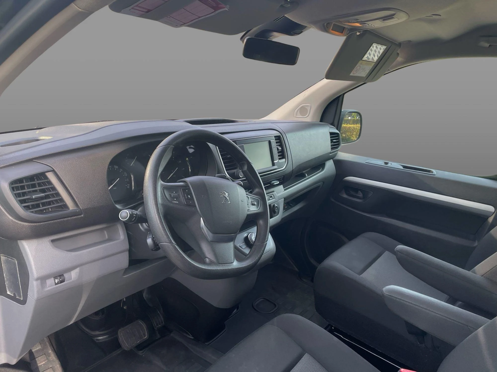 Peugeot-Expert-image-9