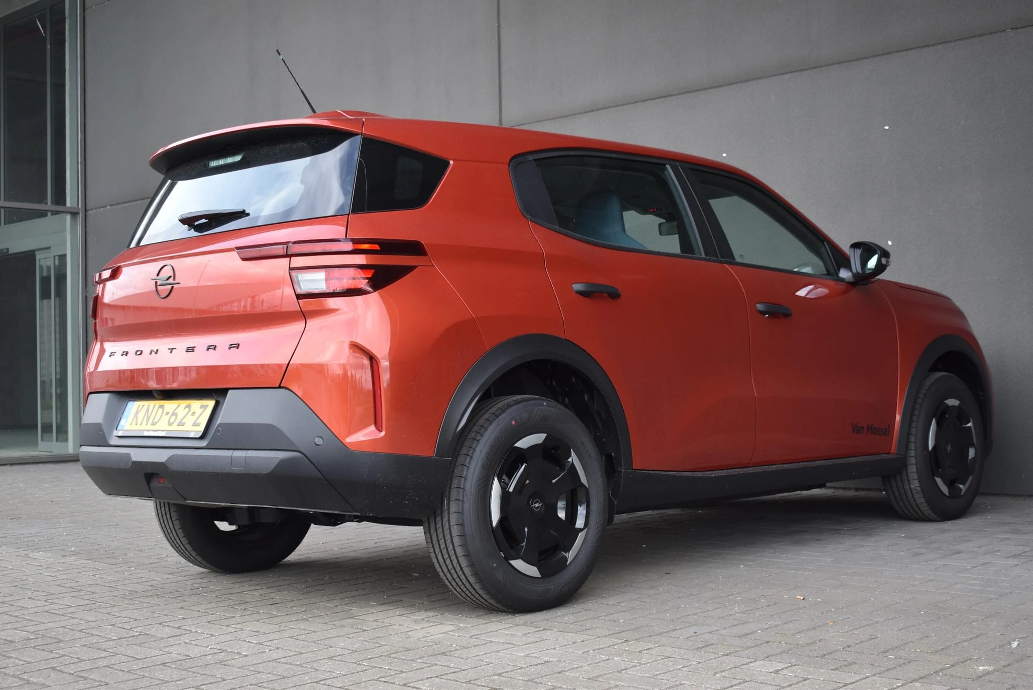 Opel-Frontera-image-4