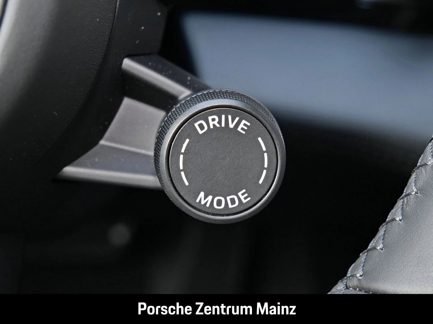 Porsche Taycan Sport Turismo Black Edition InnoDrive black edition