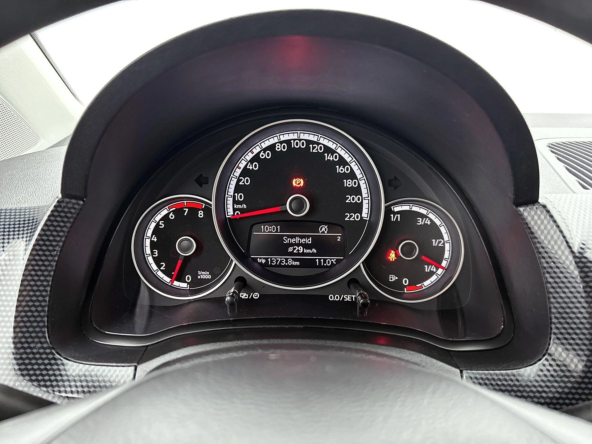 Volkswagen-up!-image-10