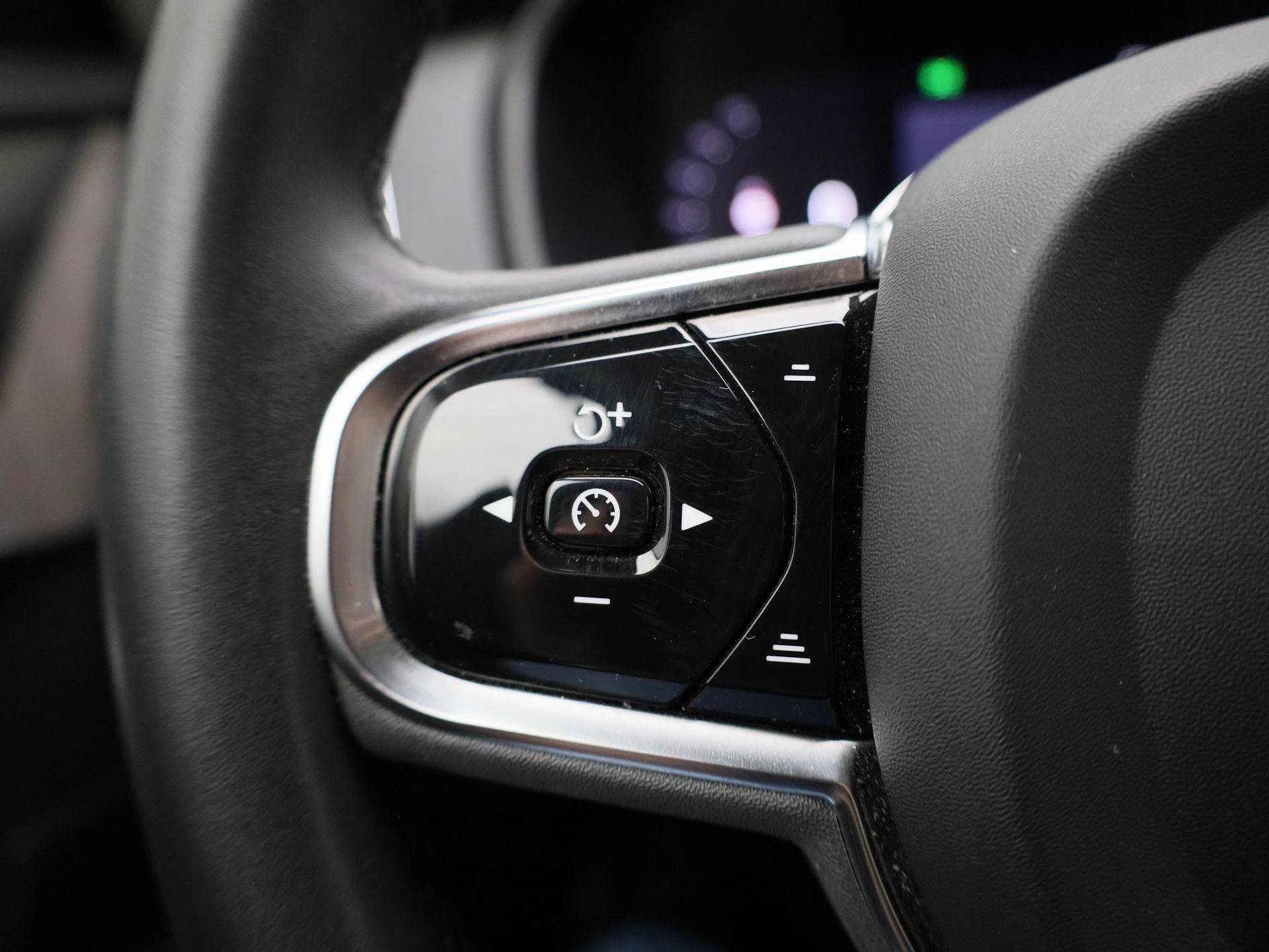 Volvo-XC90-image-21