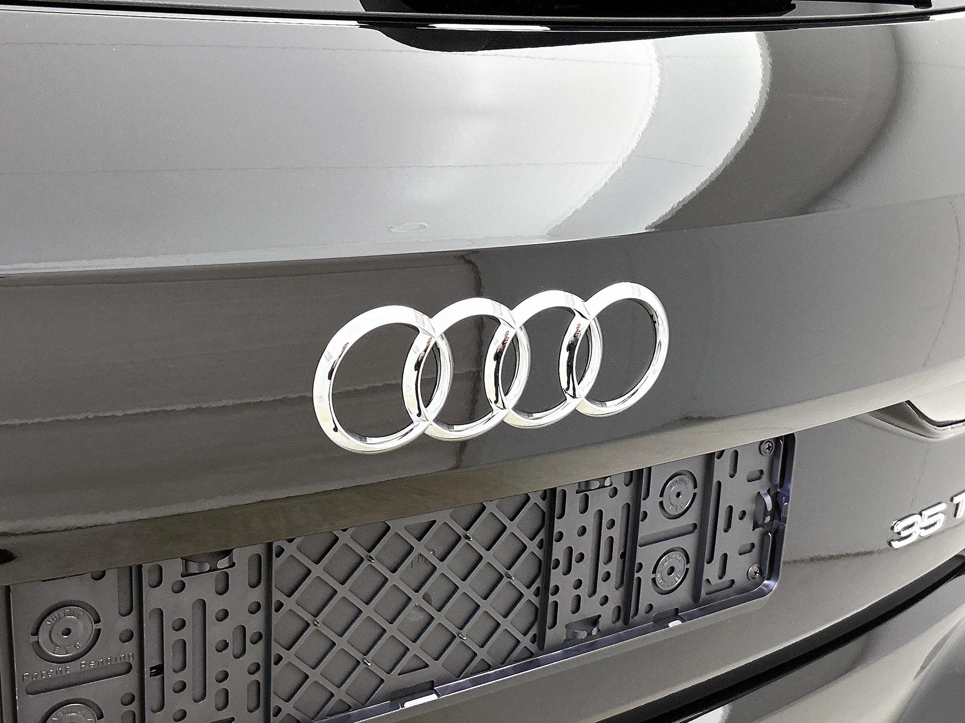 Audi Q2 35 TFSI S Edition