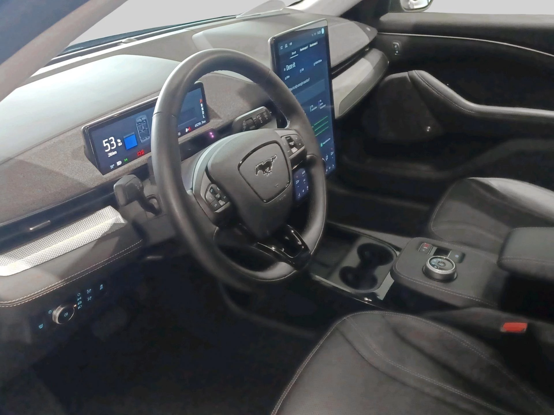 Ford Mustang Mach-E 99kWh 216kW Extended Range RWD