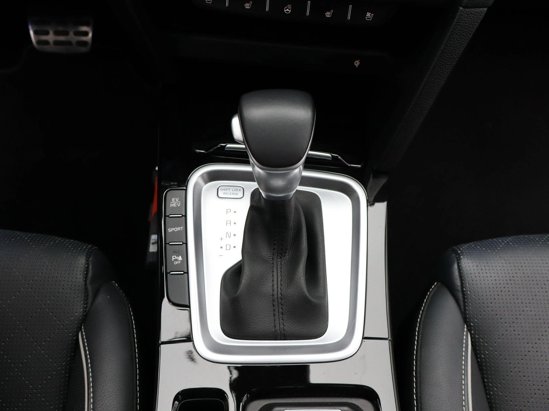 Kia-Ceed Sportswagon-image-11