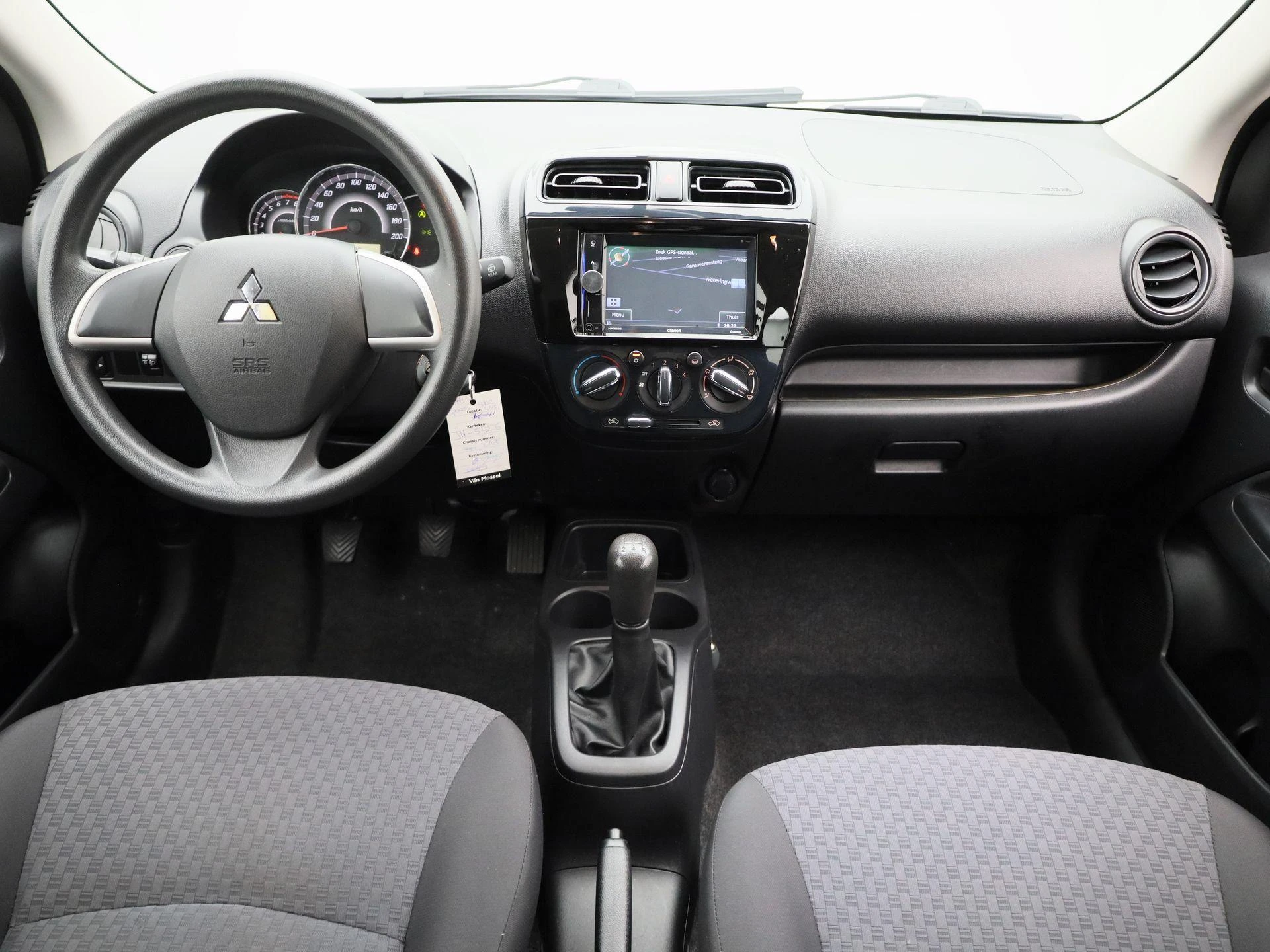 Mitsubishi-Space Star-image-8