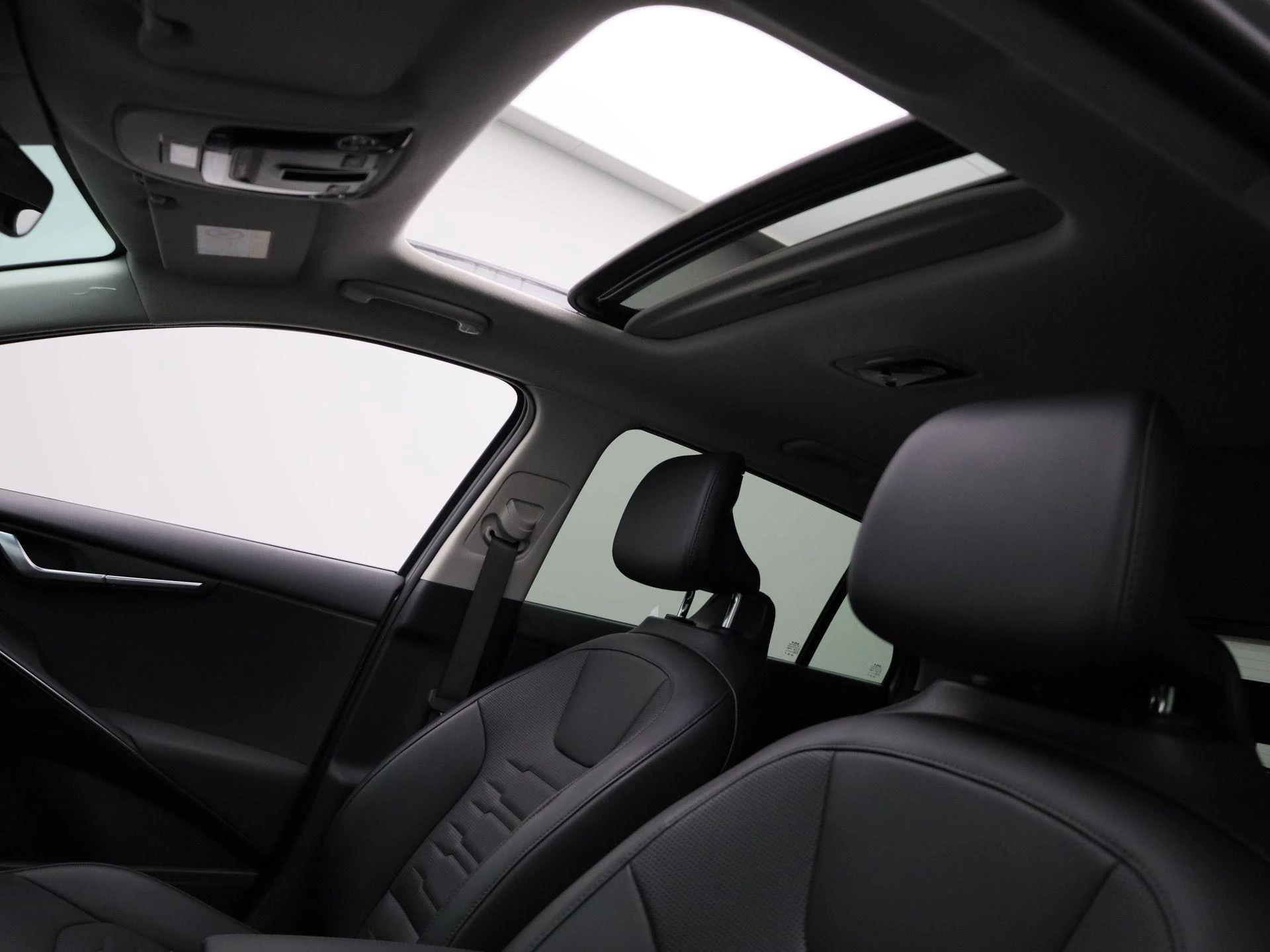 Kia-Niro-image-39