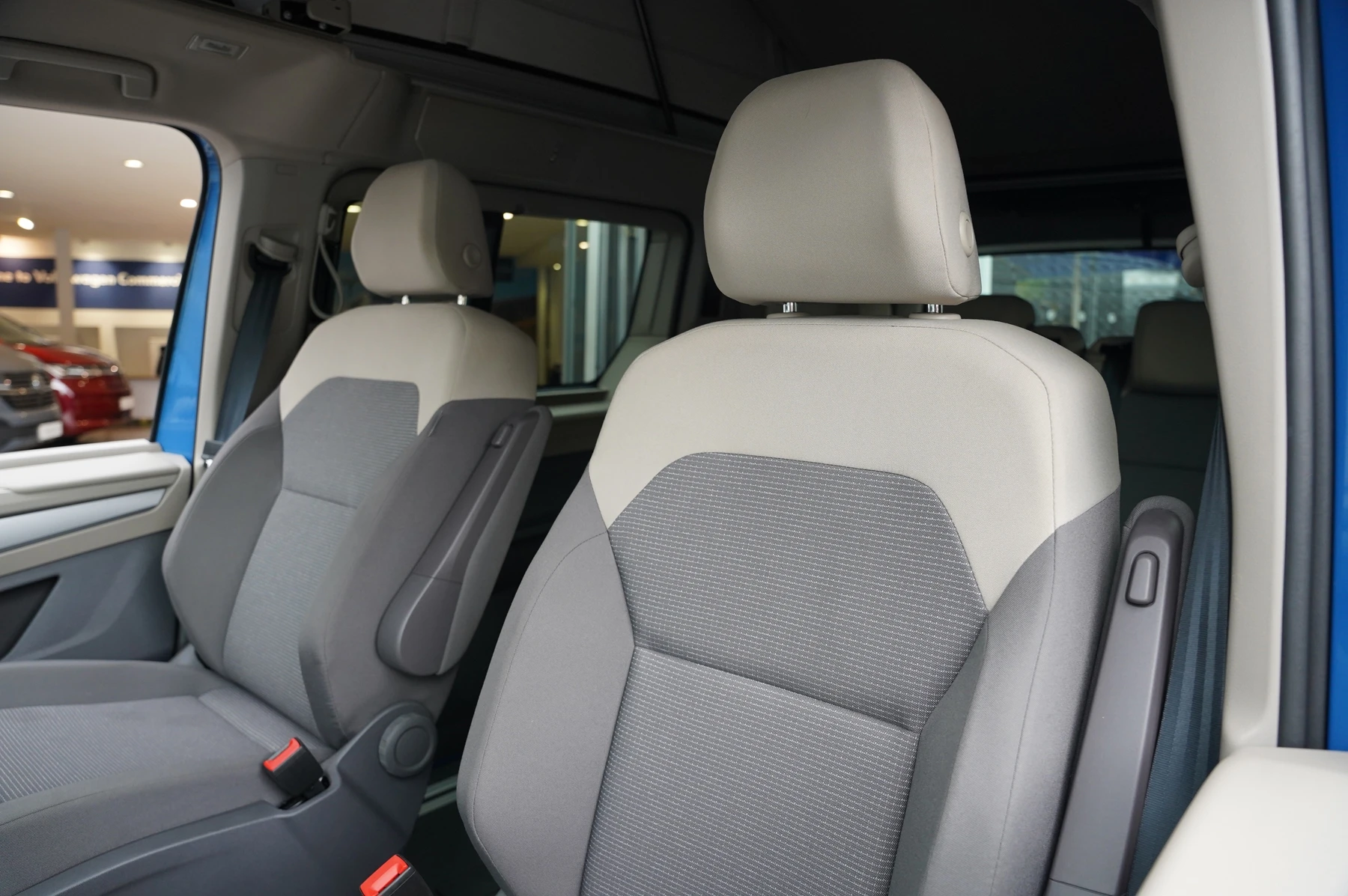 Volkswagen-California-image-8