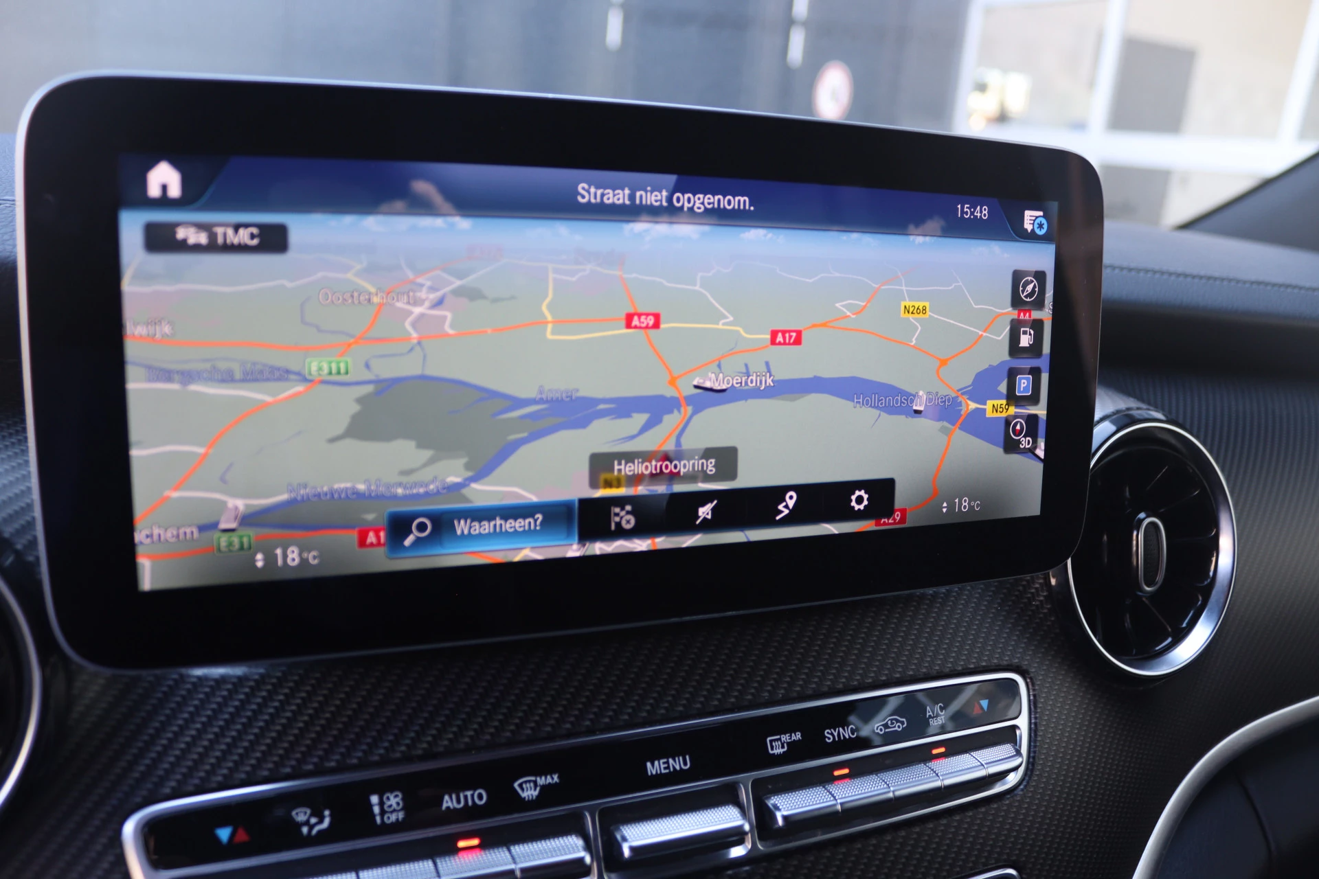 Mercedes-Benz-V-Klasse-image-6