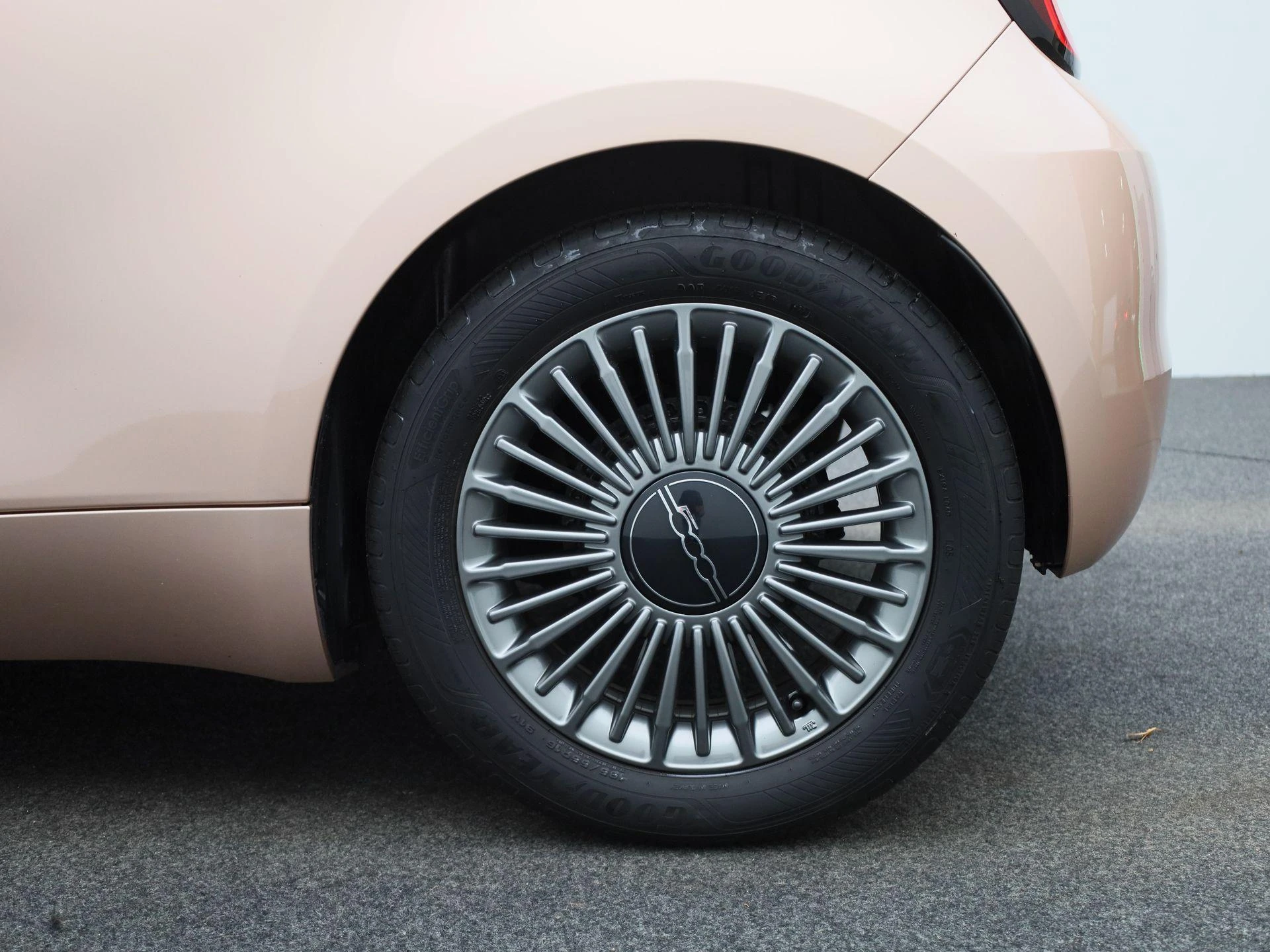 Fiat-500e-image-11