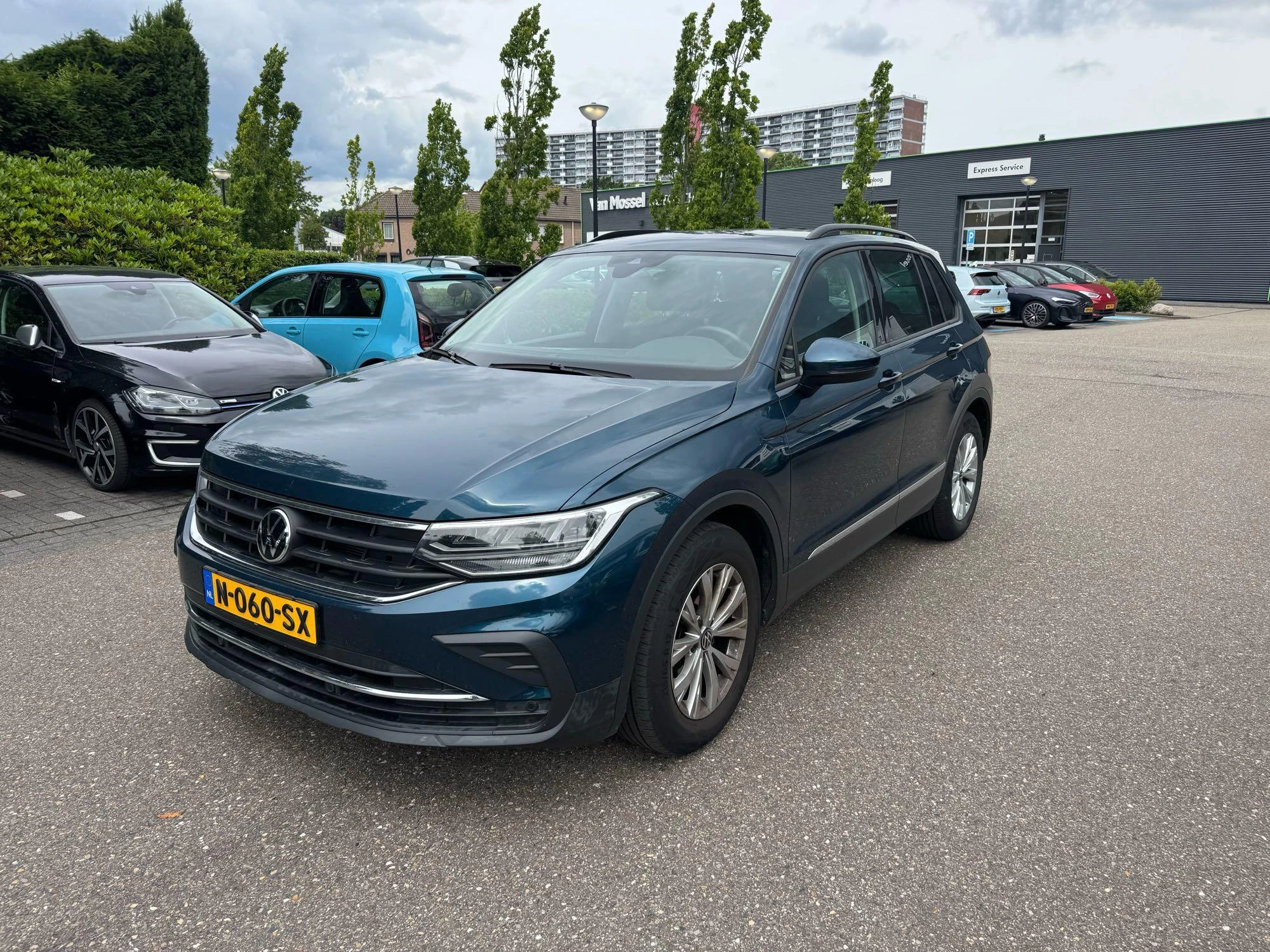 Volkswagen-Tiguan-image-1